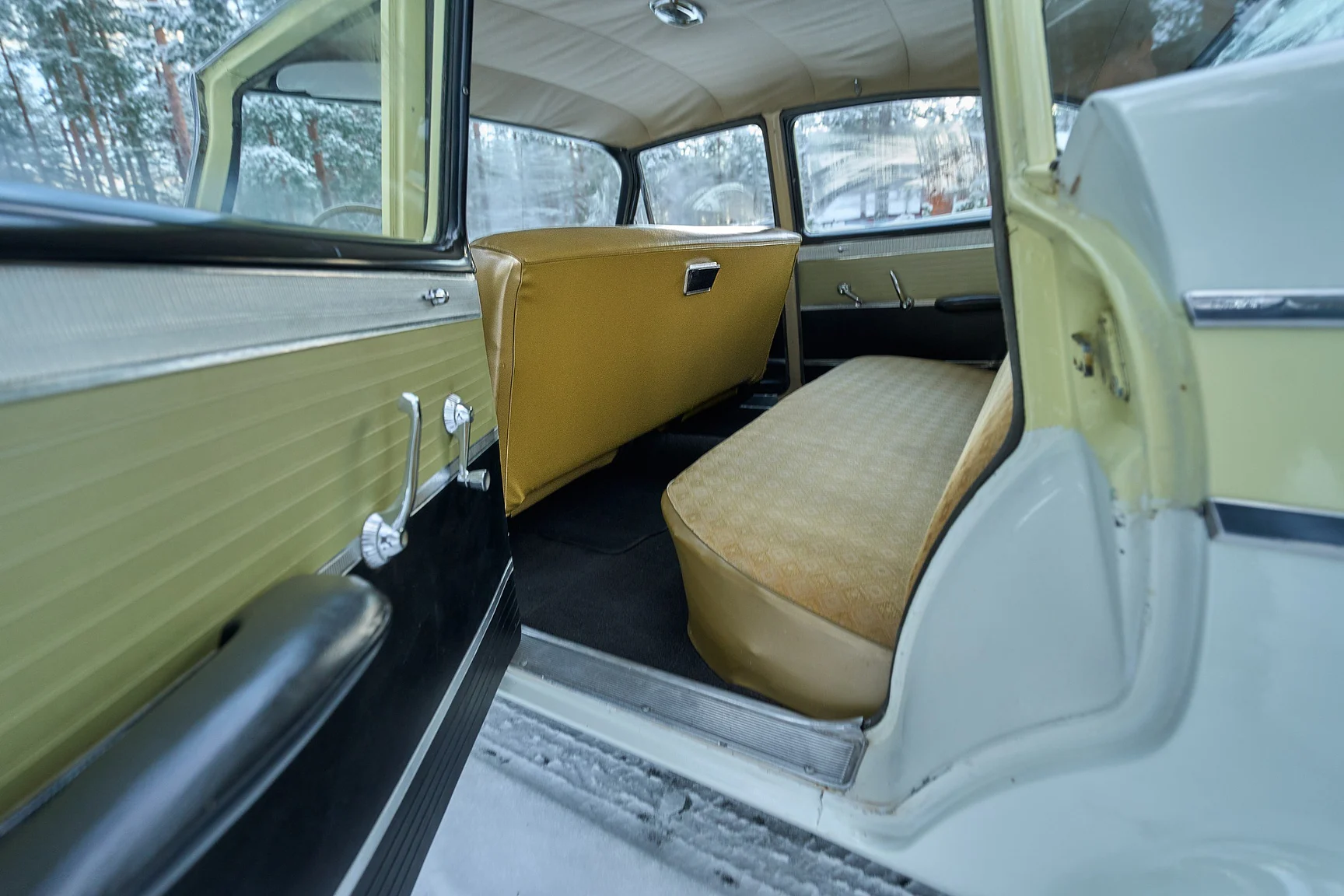 Interiörbild 1957 Dodge Royal (36)