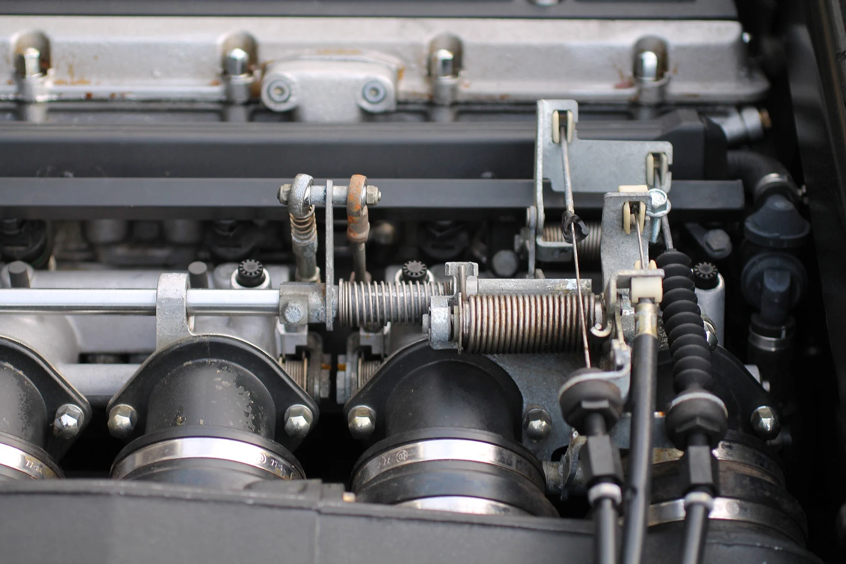 Image of 1993 BMW E34 M5 Touring  mechanics (25)