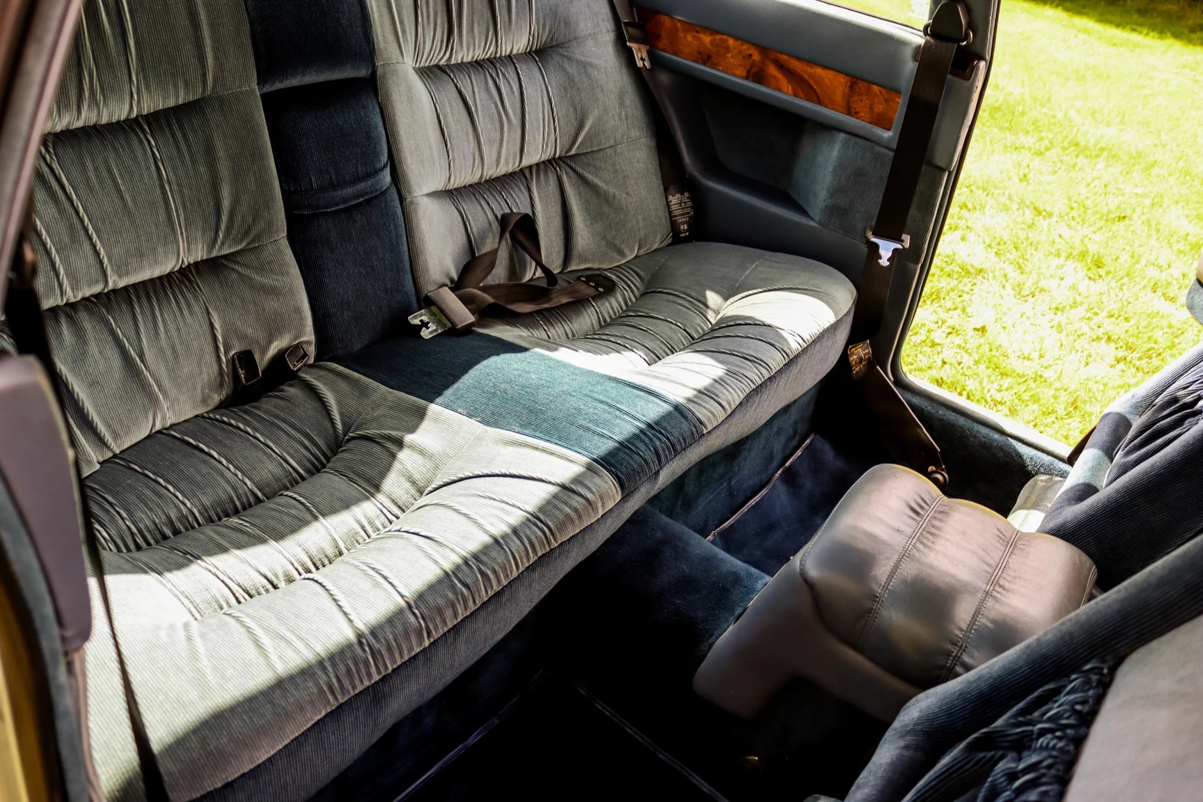 Innenraumfoto von 1987 Maserati Biturbo i (12)