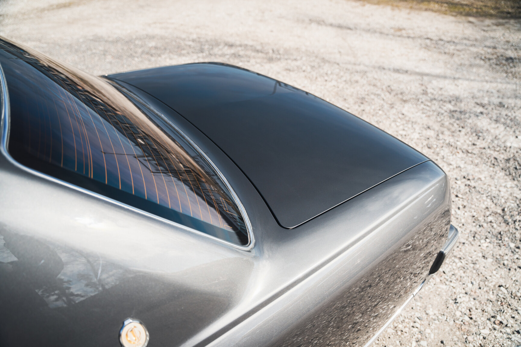 Exterior image of 2000 Toyota Century