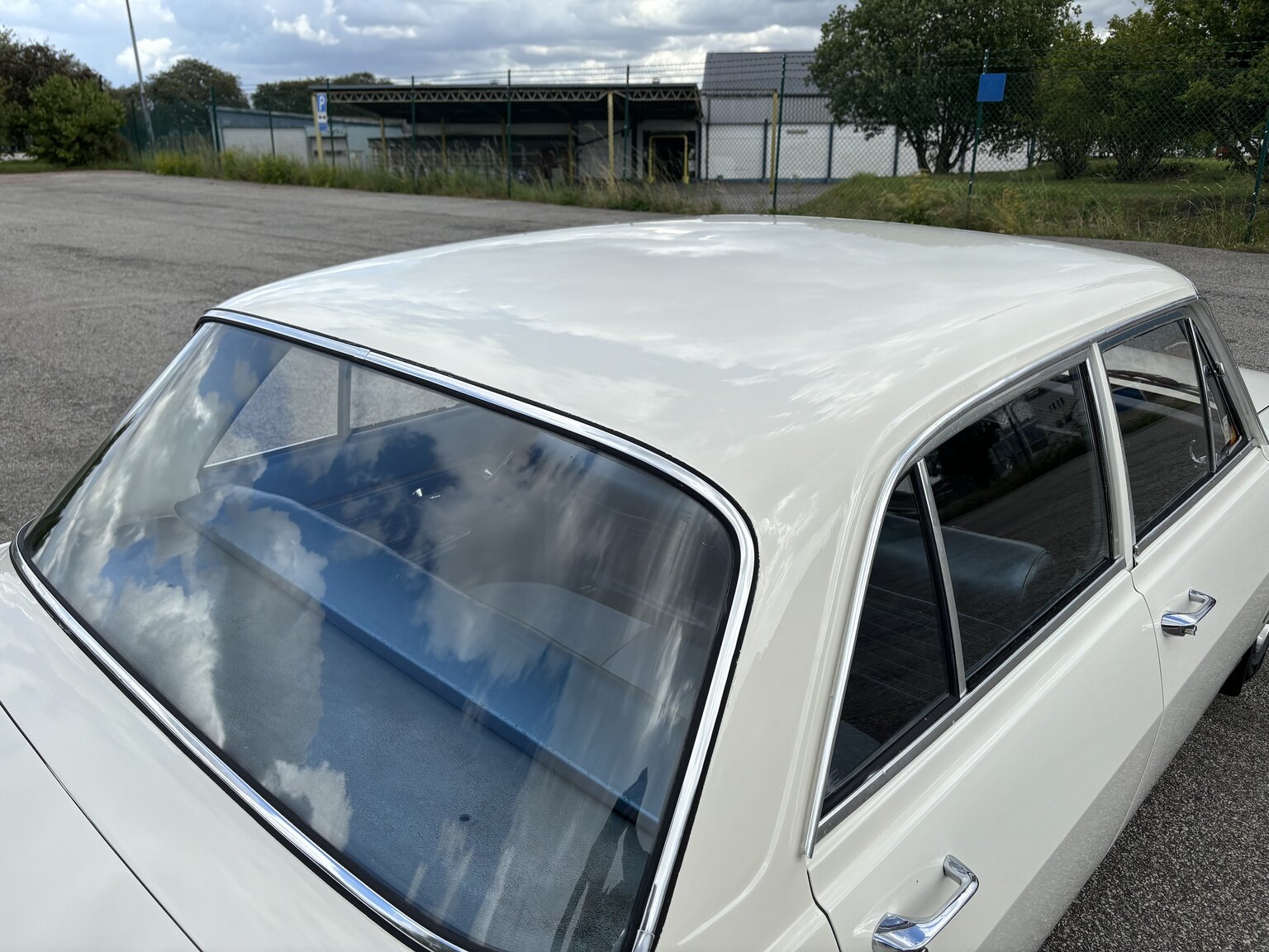 Exteriörbild på 1965 Opel Record Deluxe