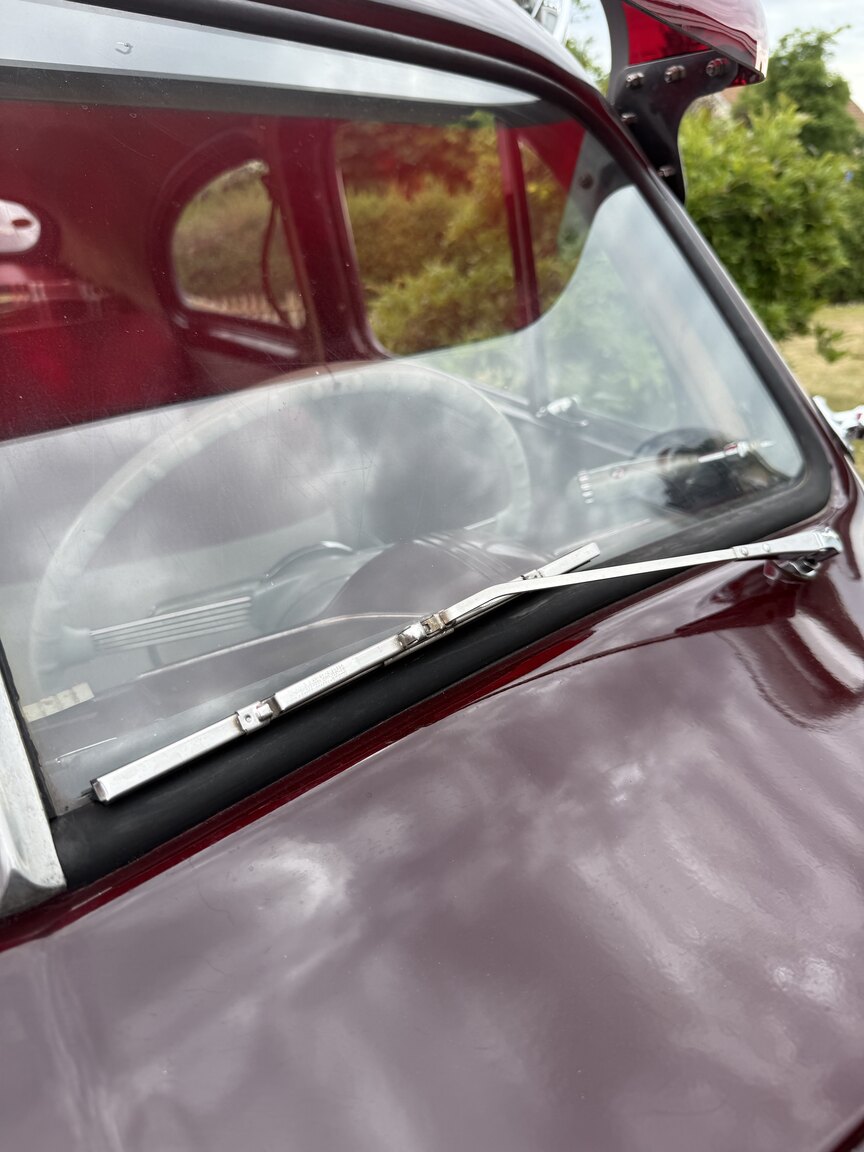 Exterior image of 1953 Volvo PV 444 ES