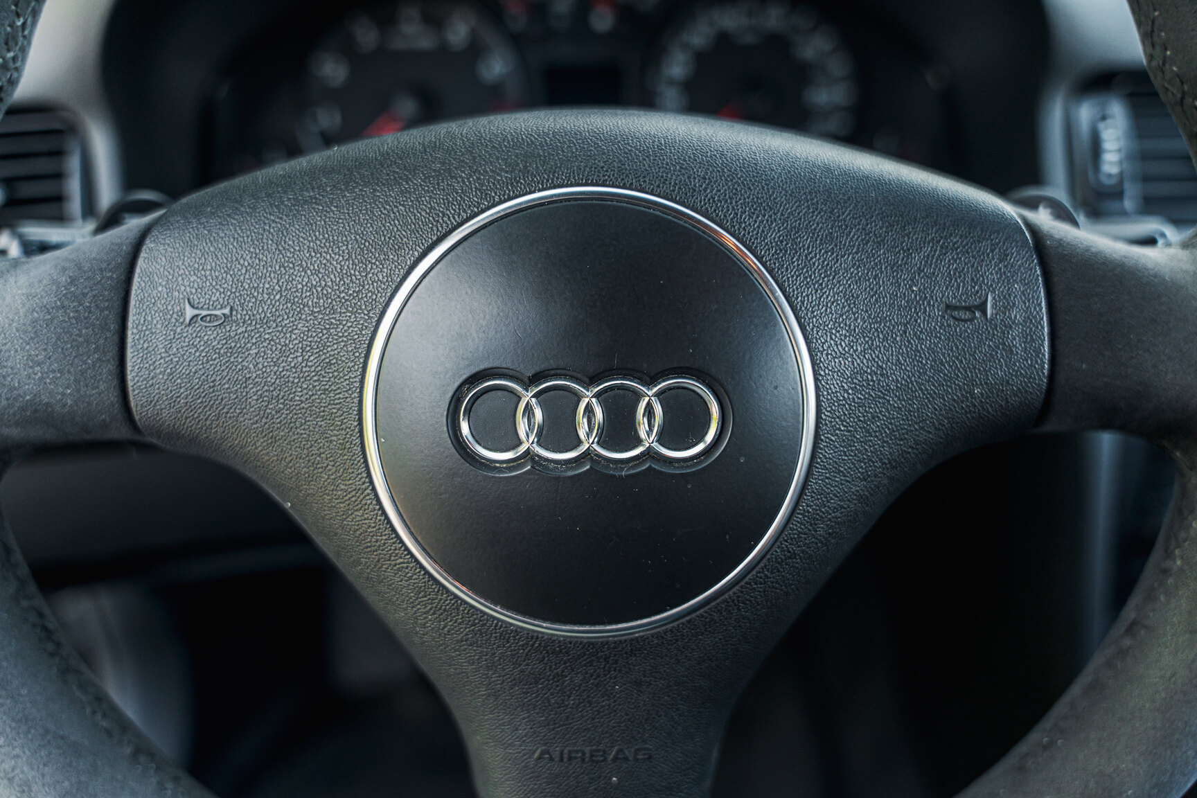 Interior image of 2003  Audi RS6 C5