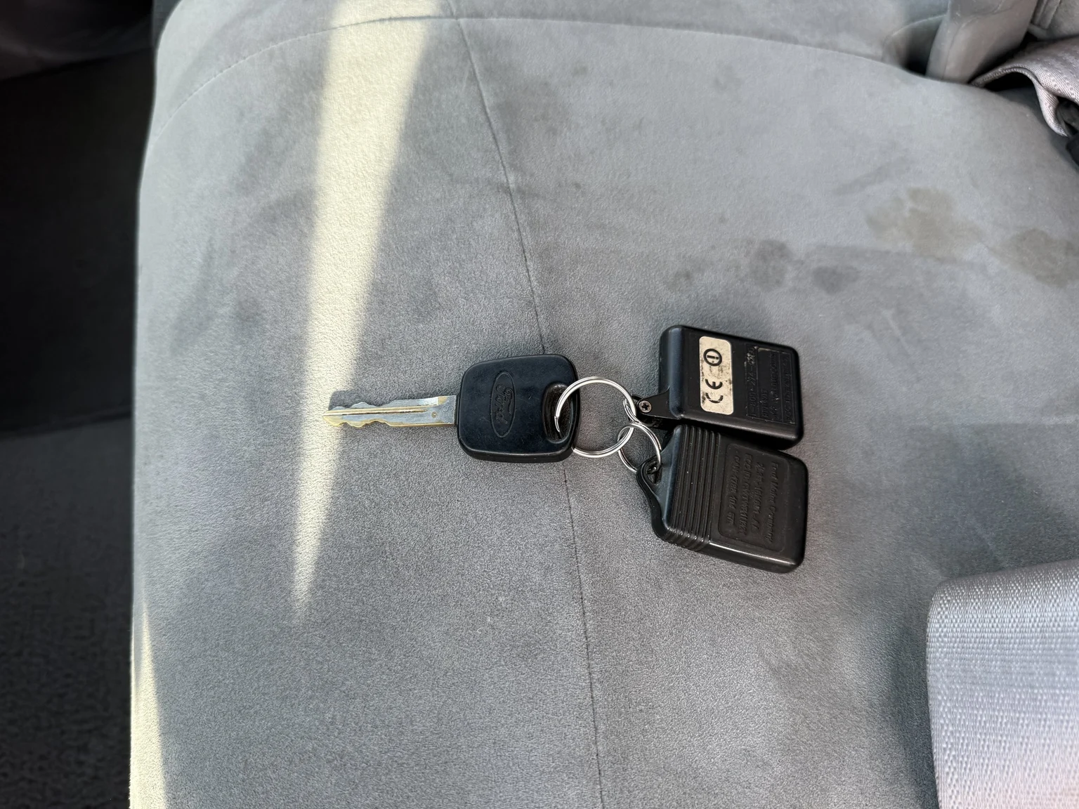 Interior image of 2002 Ford F-150 SVT Lightning (39)