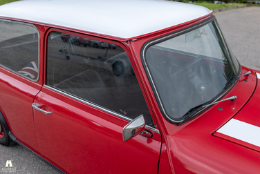 Exterior image of 1970 Austin Mini 1000