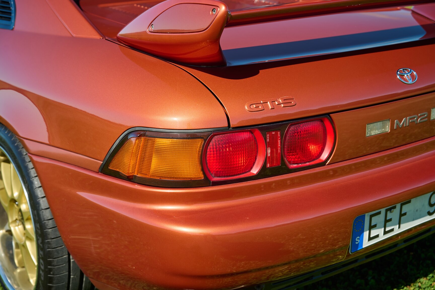 Exteriörbild på 1999 Toyota MR2 2.0 Turbo