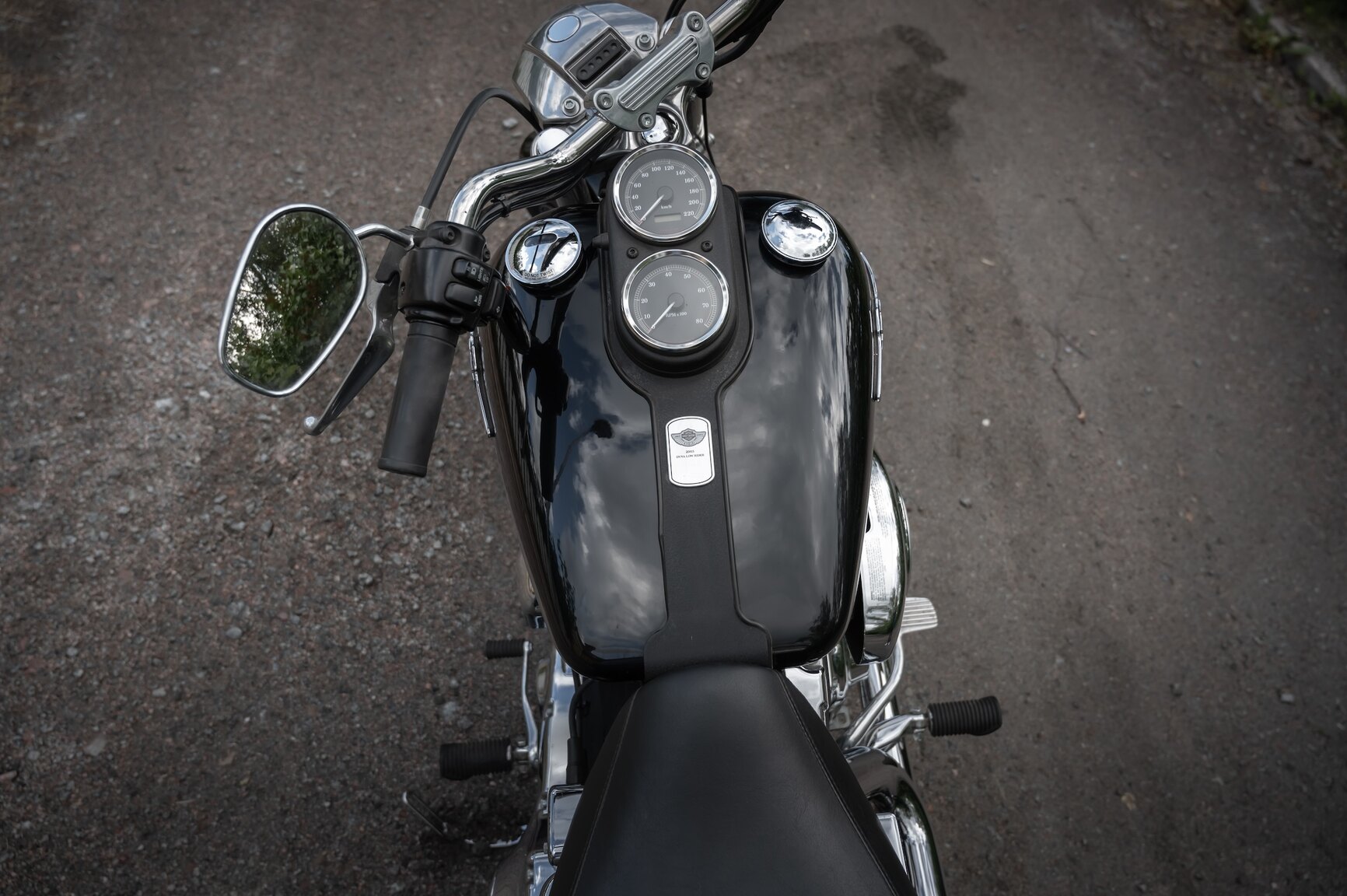 Exteriörbild på 2003 Harley-Davidson FXDL 100th Anniversary
