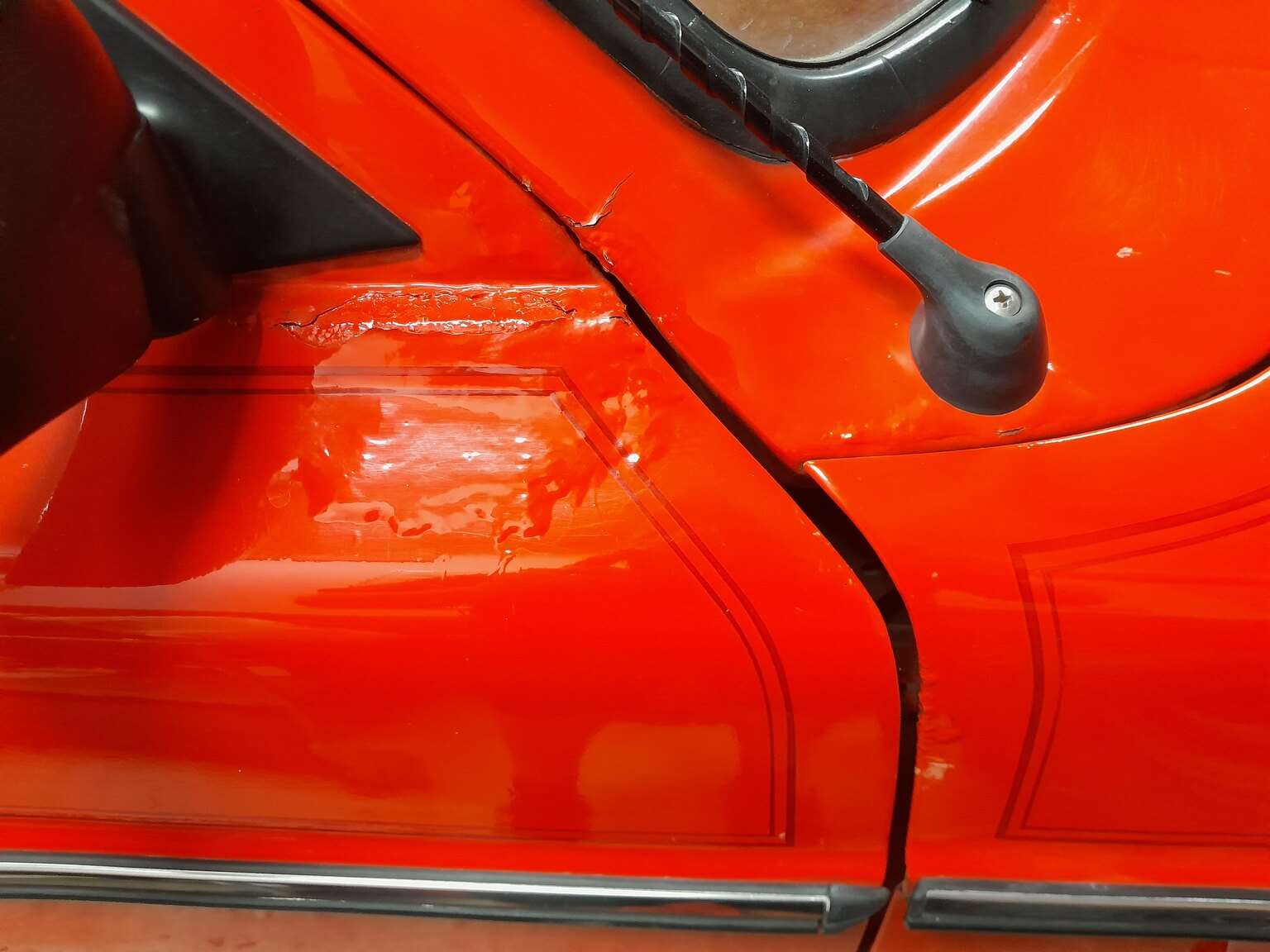 Exterior image of 1968 Volvo 145 Custom