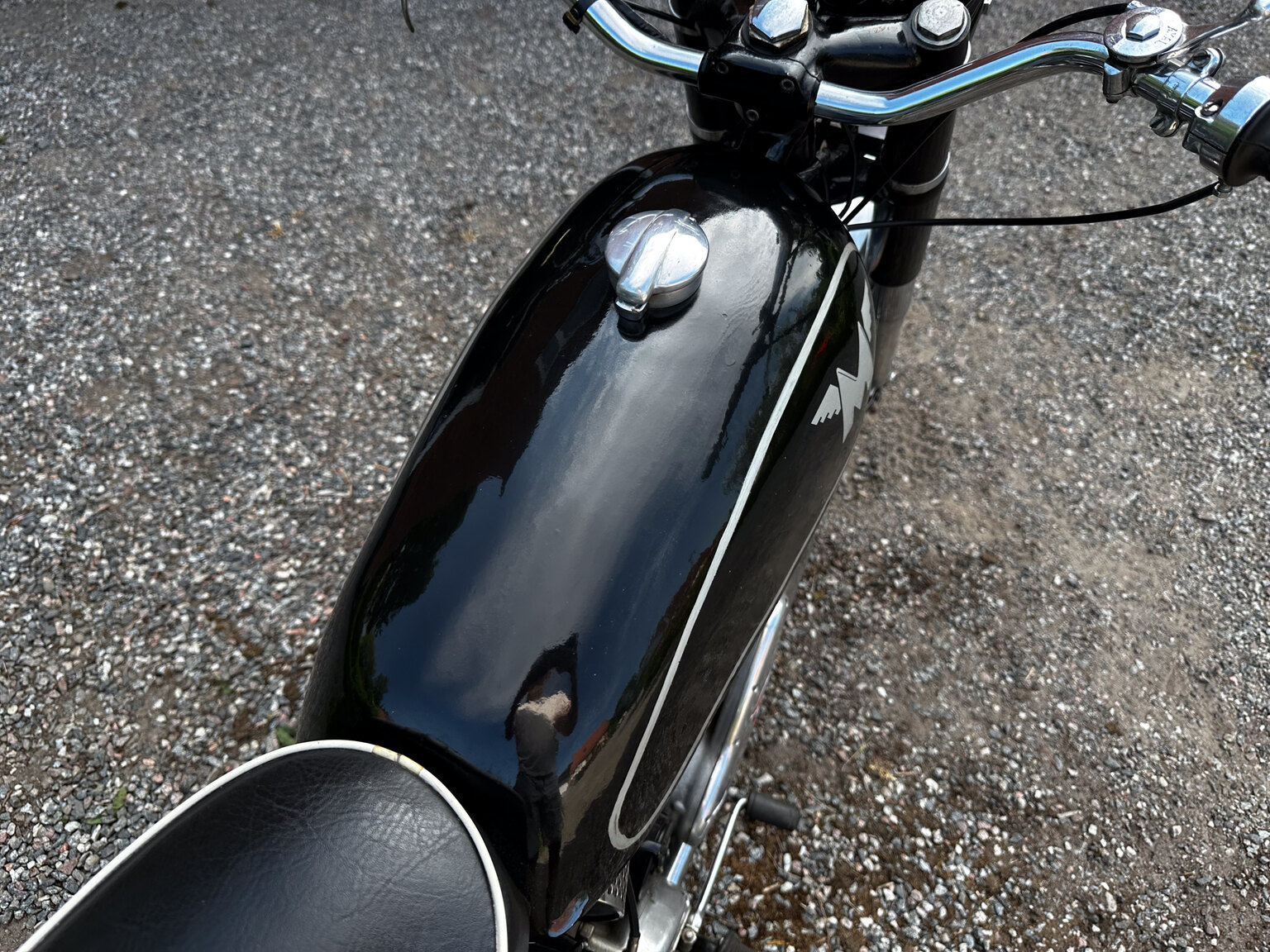 Exteriörbild på 1952 AJS 16MS 350cc Matchless-replica