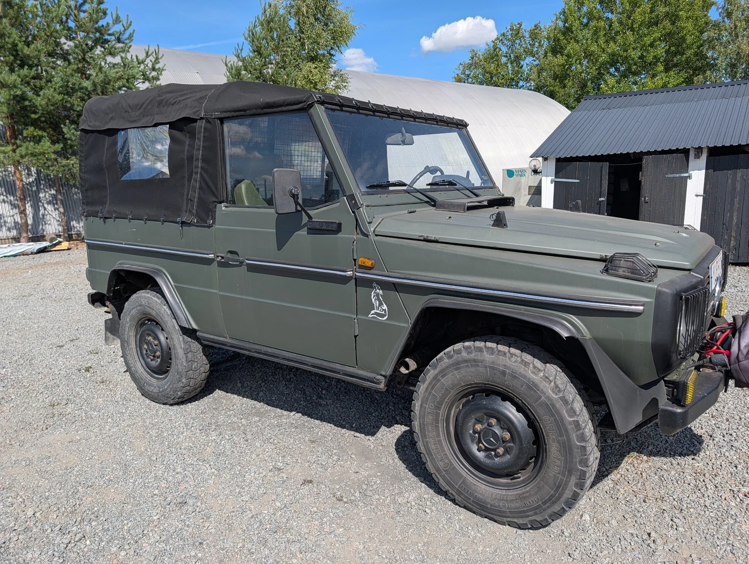 Exteriörbild på 1987 Mercedes-Benz 240 GD 461 (8)