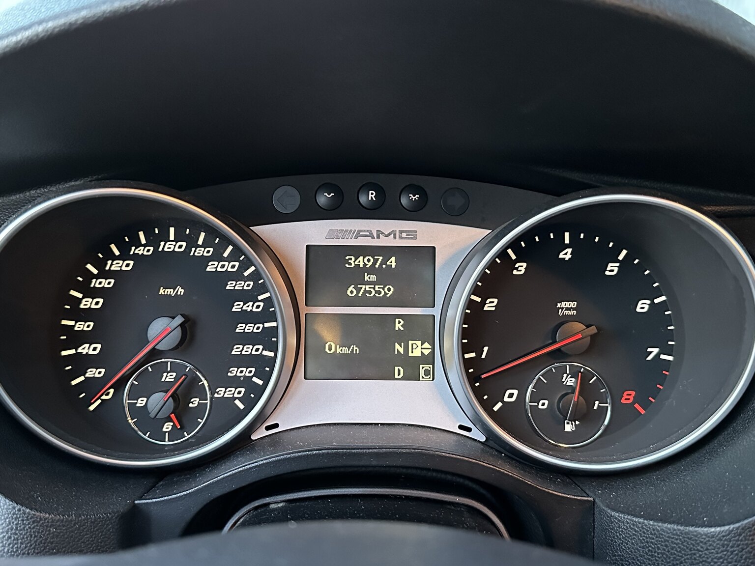 Interior image of 2007 Mercedes-Benz R63 AMG