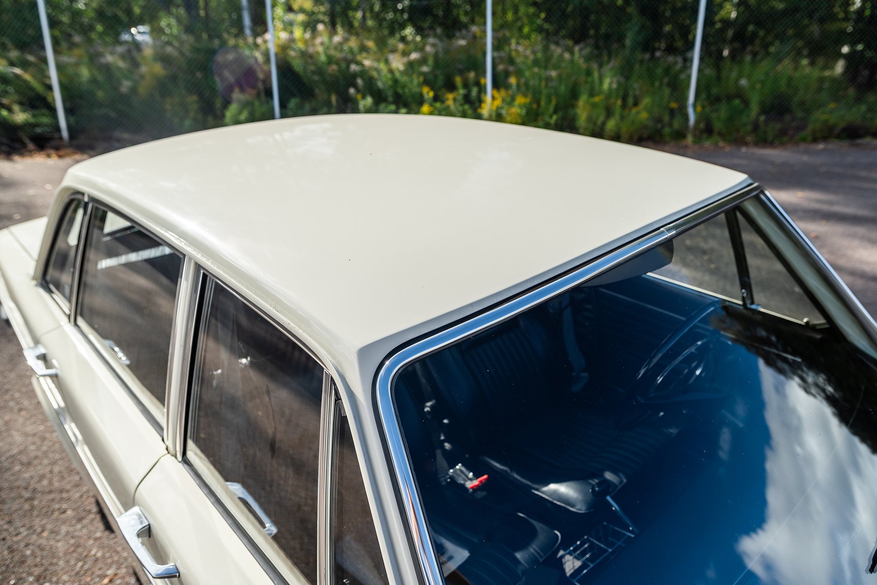 Exterior image of 1967 Volvo 144 1.8 