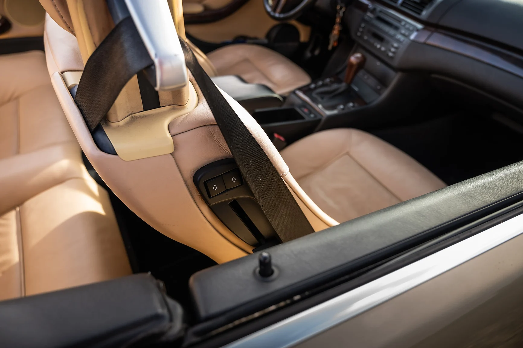 Innenraumfoto von 2001 BMW 330 Ci (41)