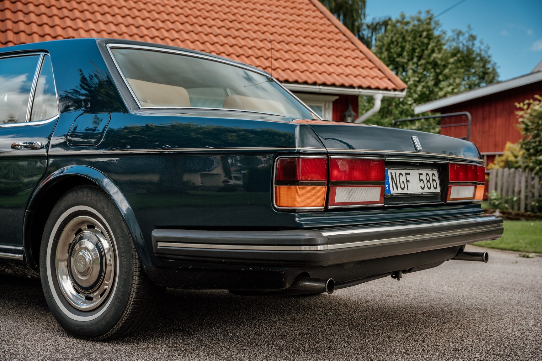 Exteriörbild på 1982 Rolls Royce Silver Spirit