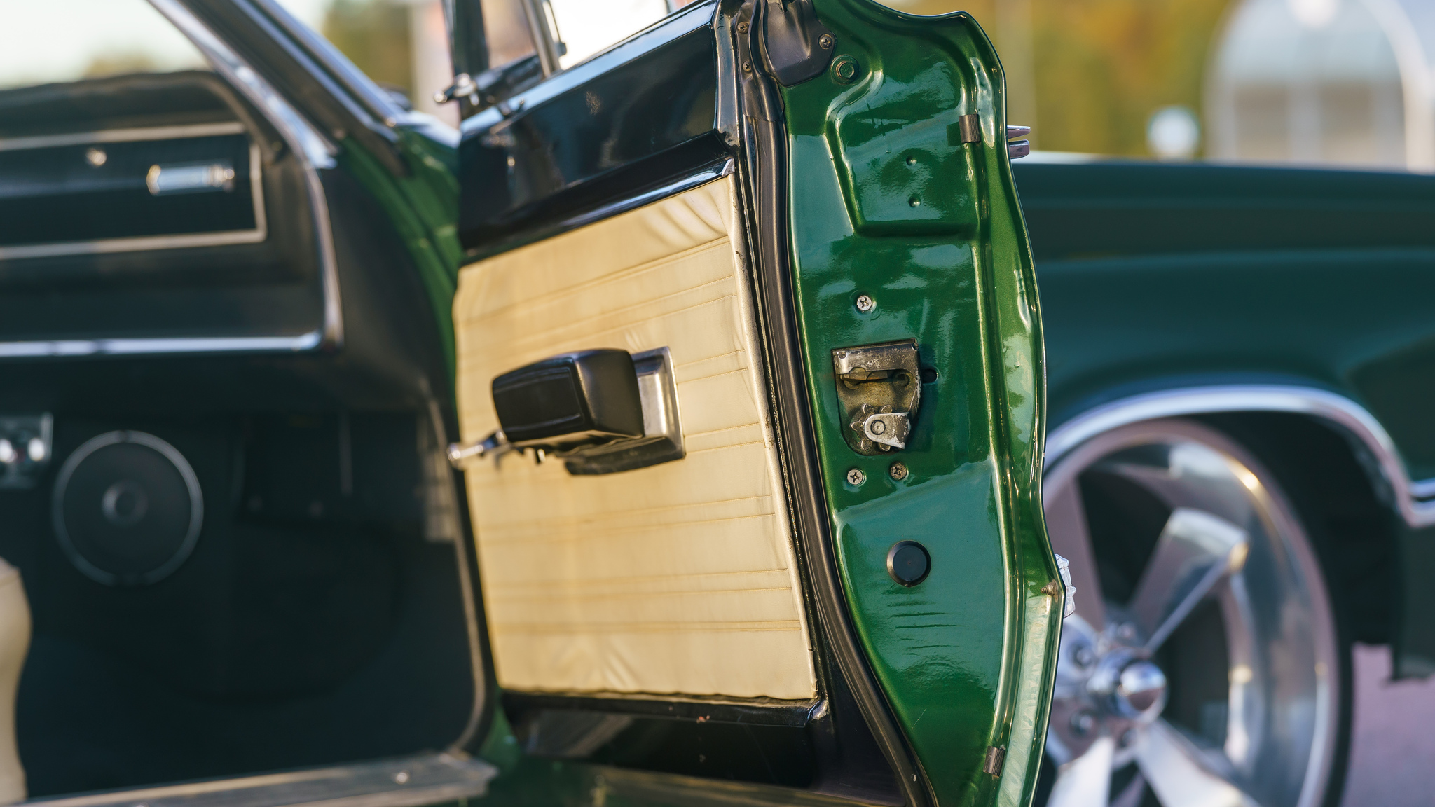 Interior image of 1967 Dodge Coronet 440 (23)