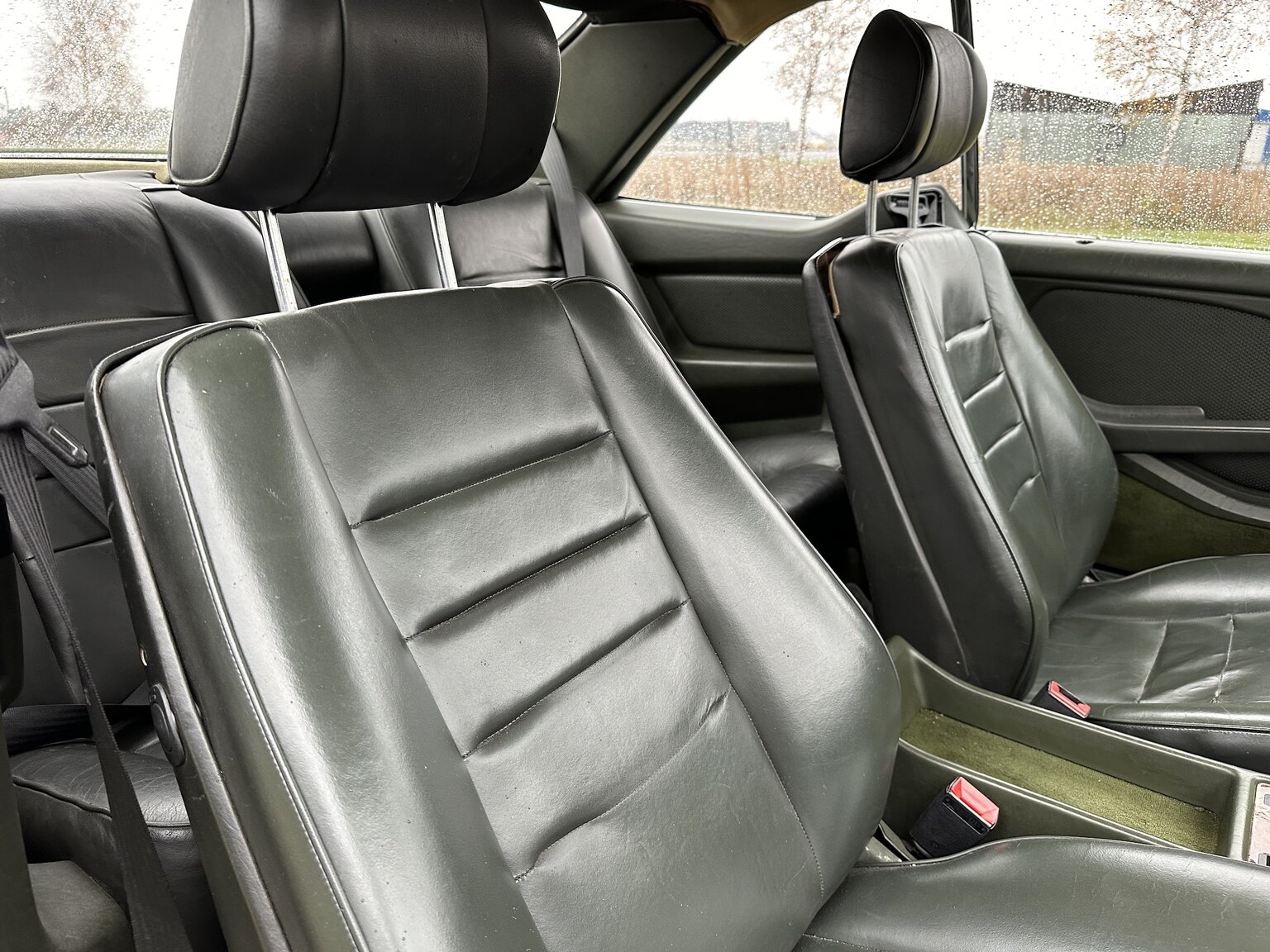 Interiörbild 1983 Mercedes-Benz 500 SEC