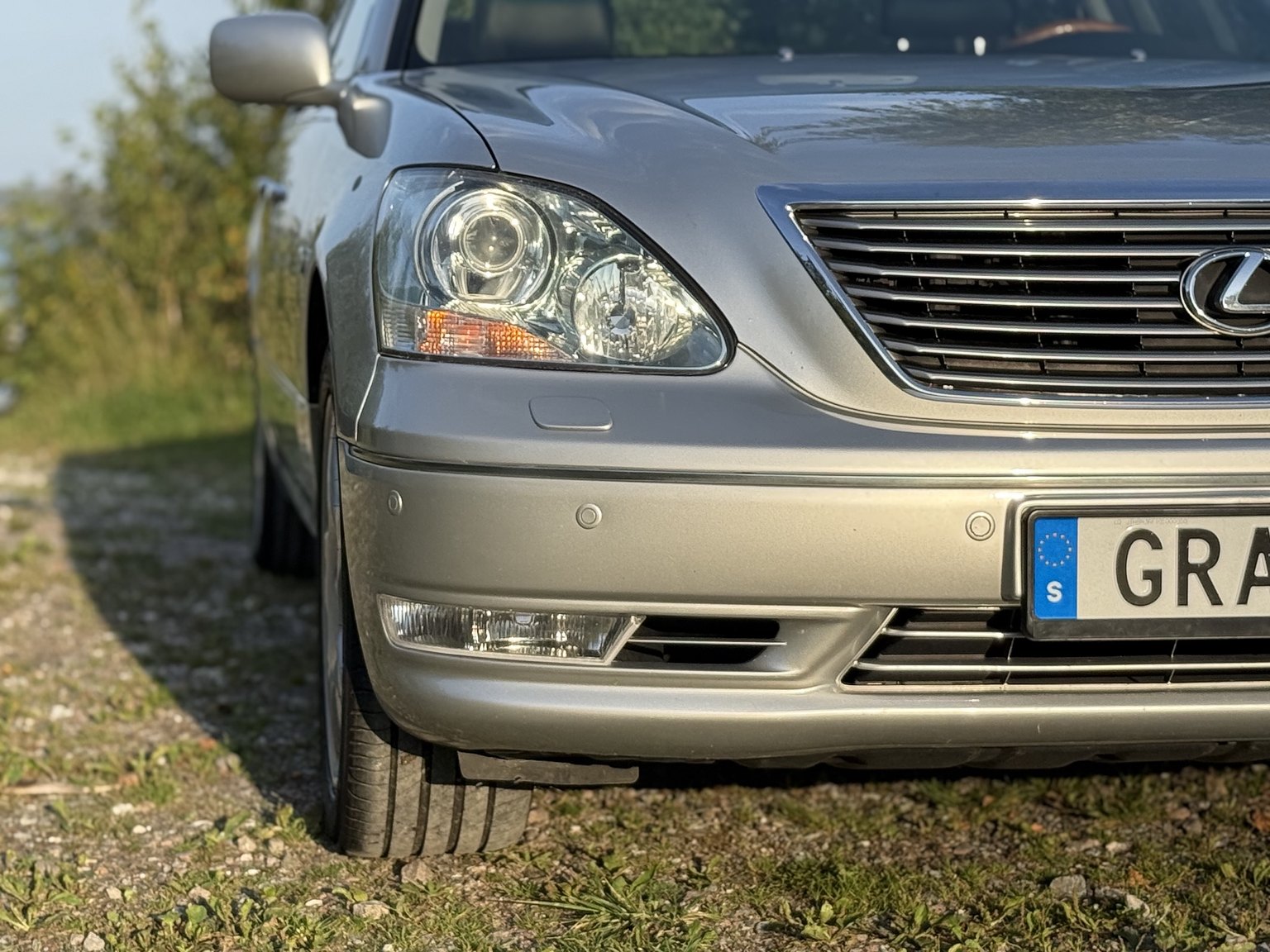 Exteriörbild på 2005 Lexus LS 430 4.3 V8