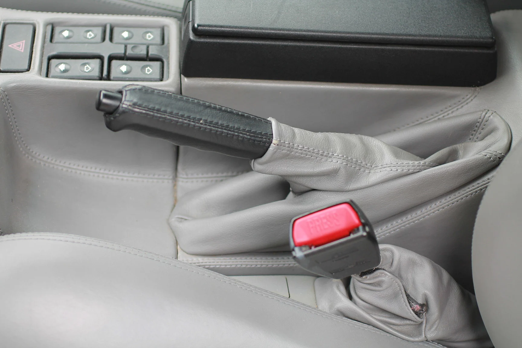 Innenraumfoto von 1993 BMW M5 Touring 3.8 Manual (39)