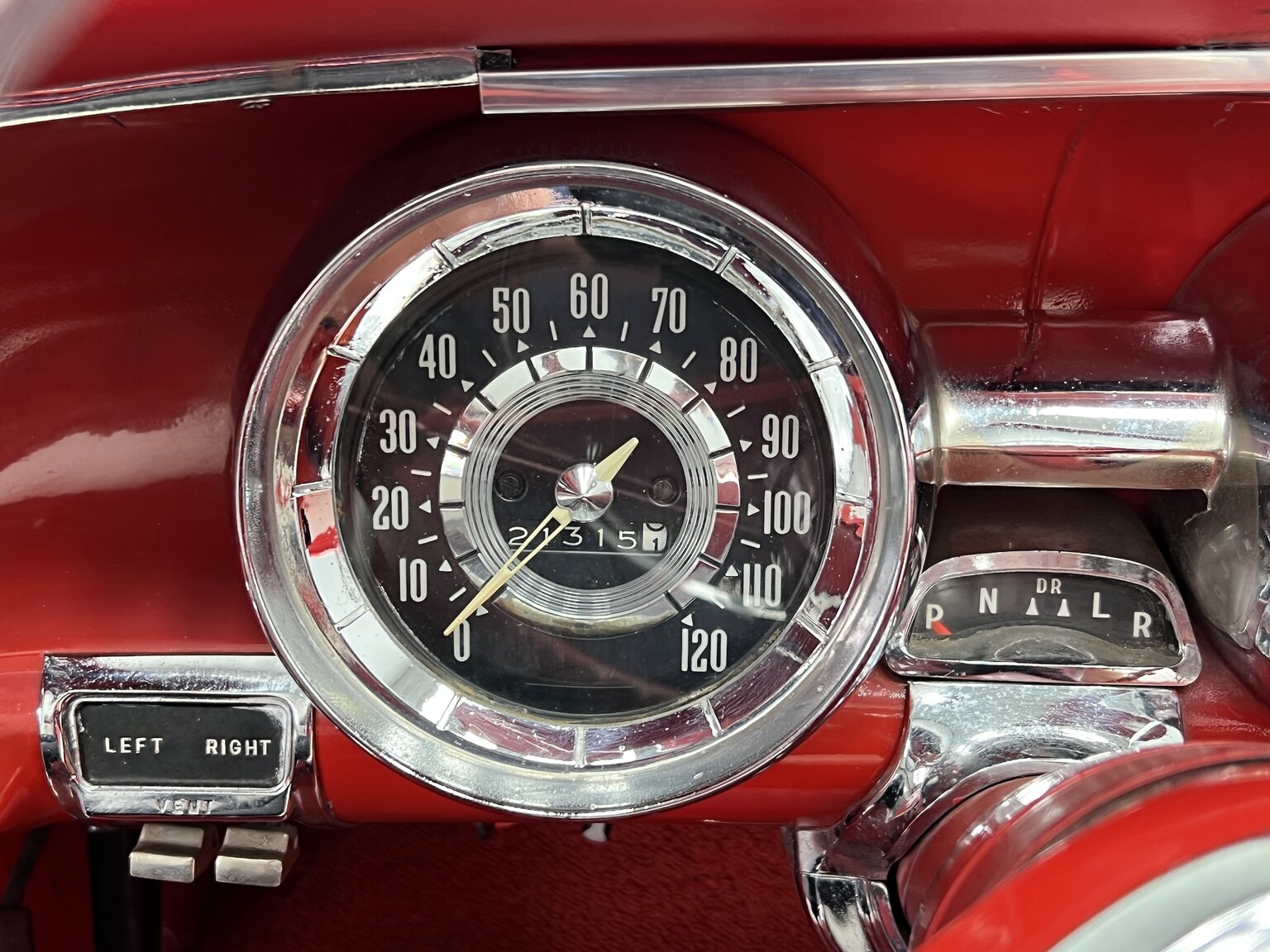 Innenraumfoto von 1958 Pontiac Chieftain