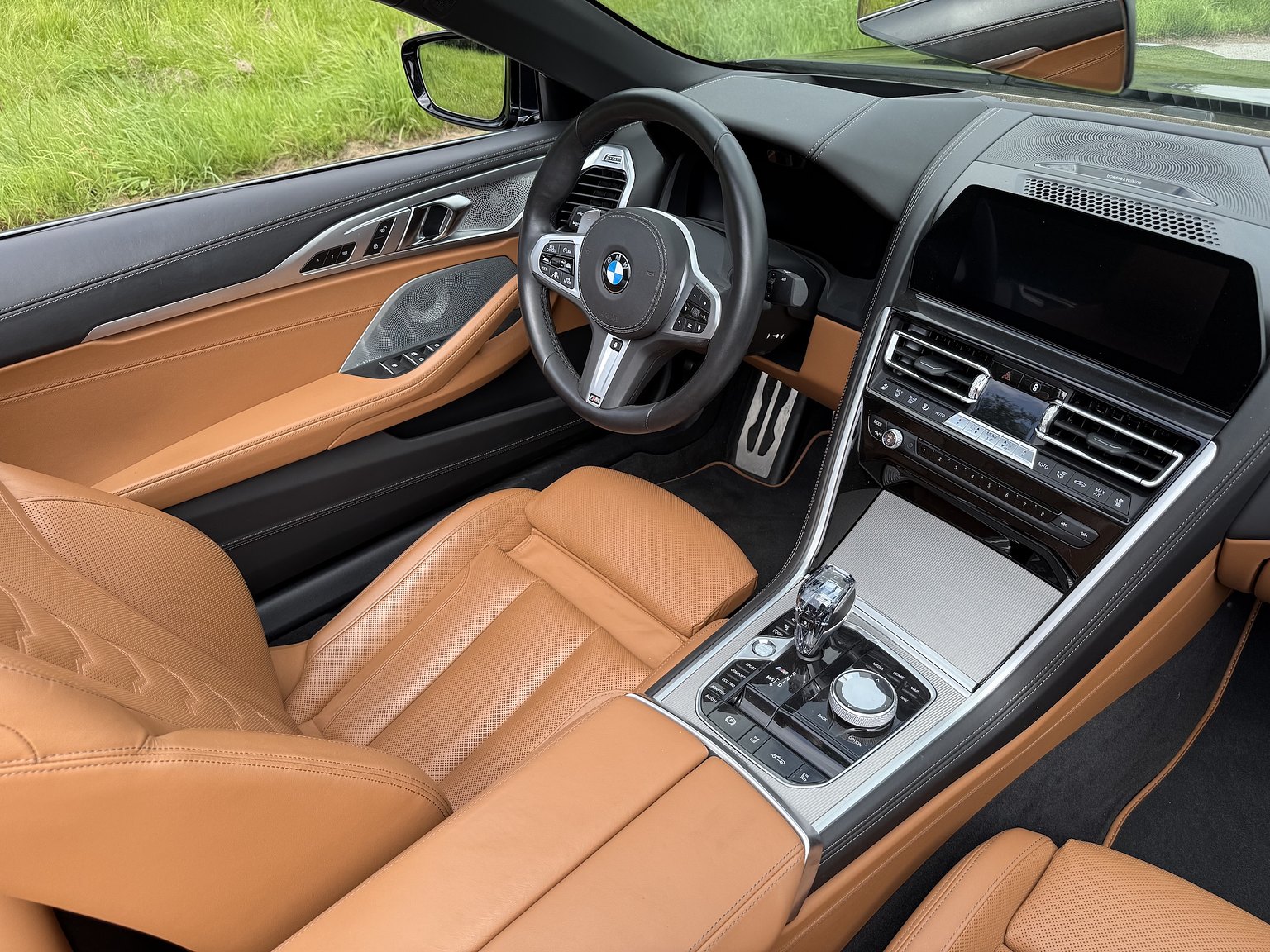 Interior image of 2019 BMW M850i xDrive Convertible Steptronic