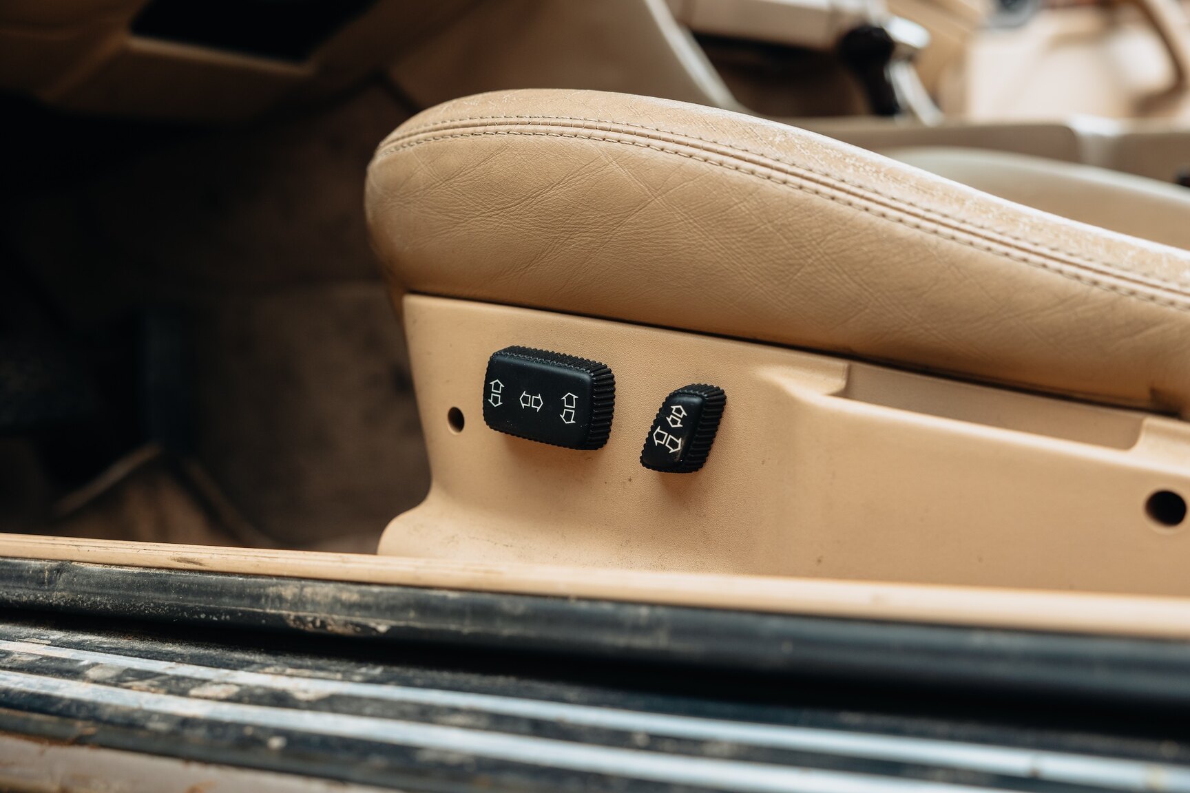 Interiörbild 1990 BMW 750iL (9)