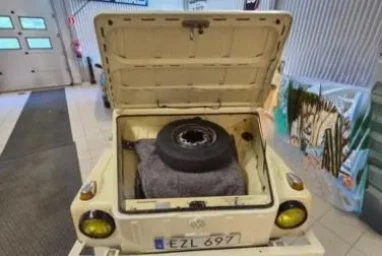 Innenraumfoto von 1973 Volkswagen Type 181 (43)