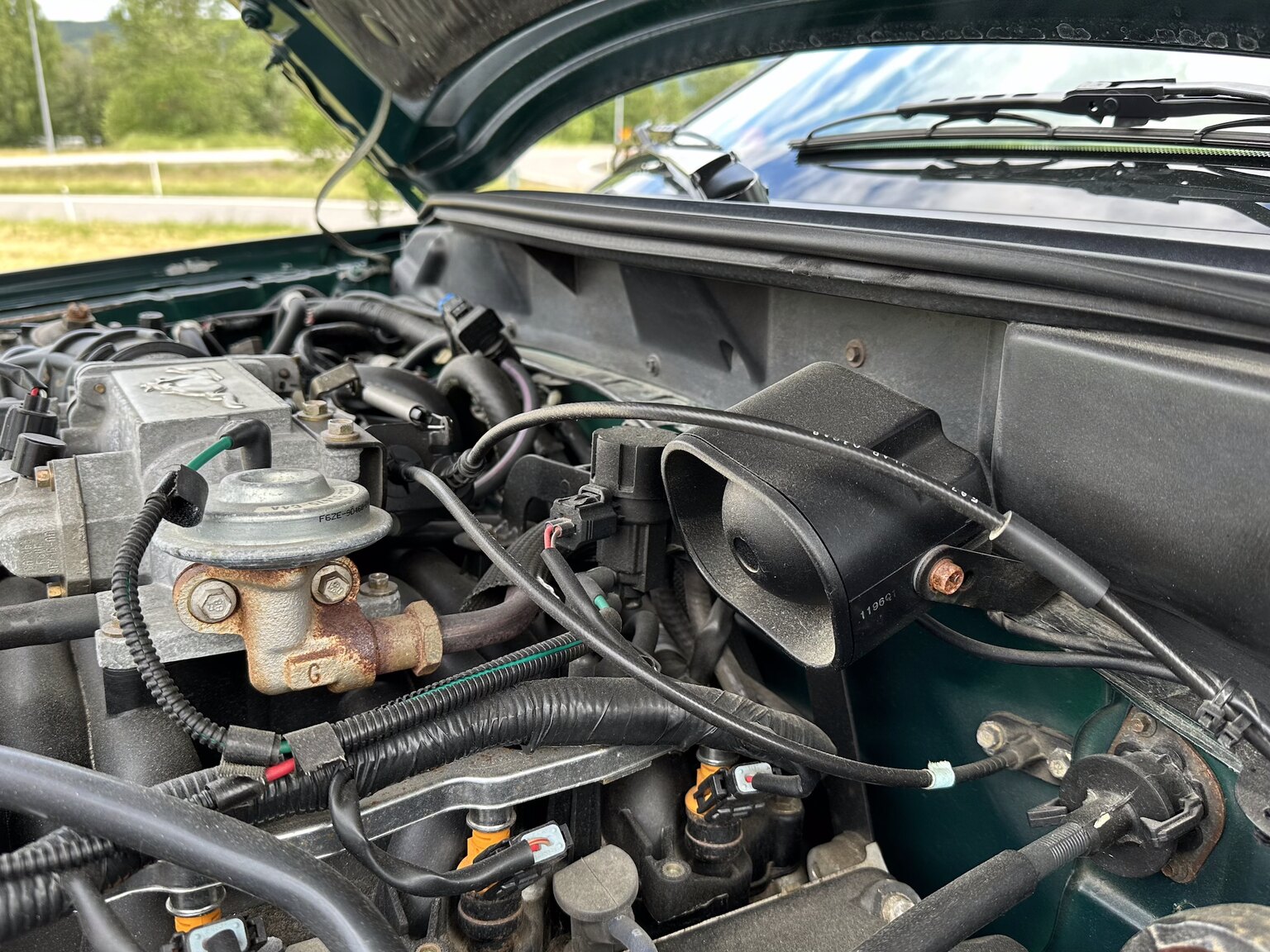 Image of 1998 Ford Mustang GT Convertible mechanics