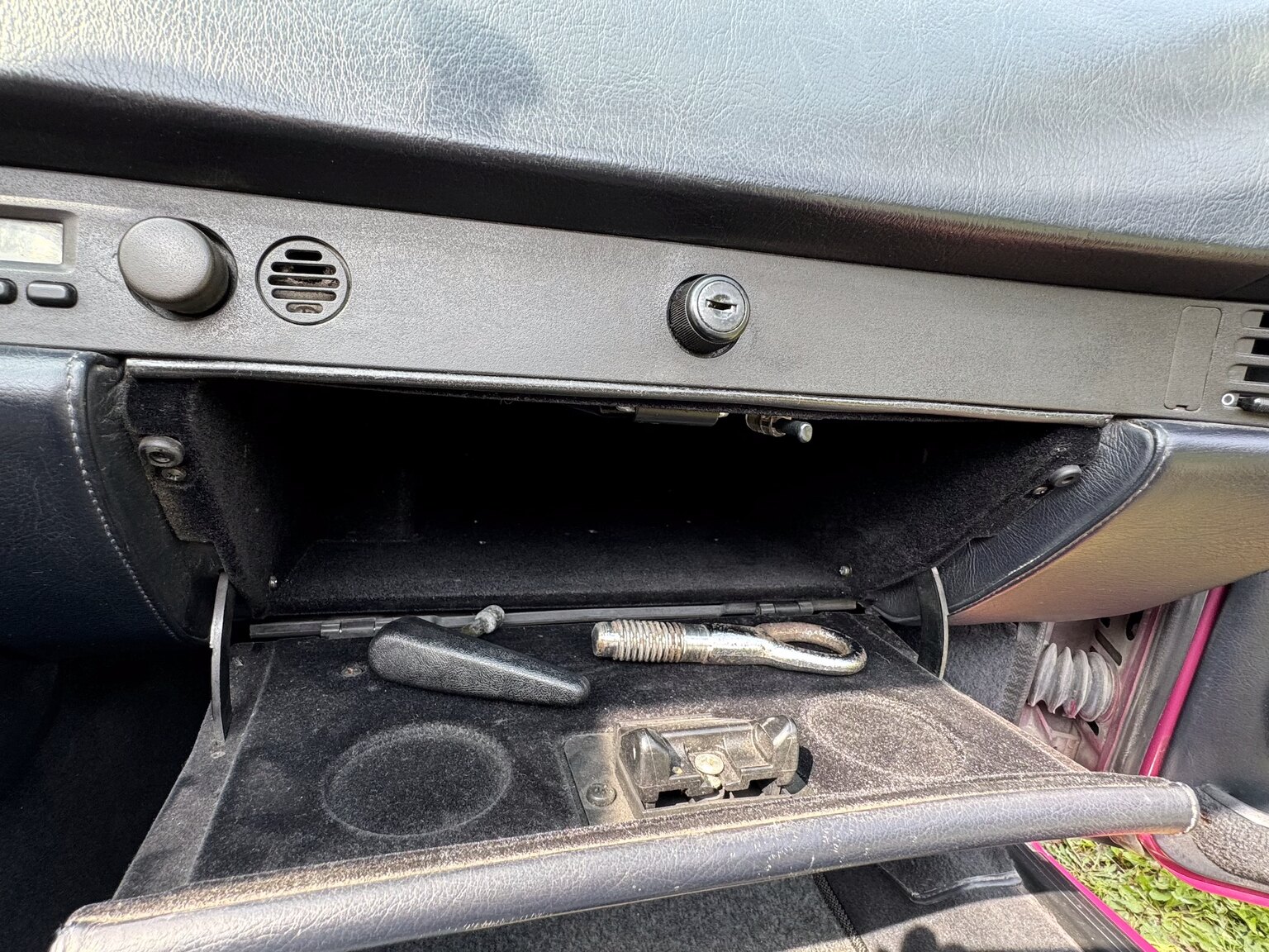 Interior image of 1990 Porsche 944 S2 Convertible