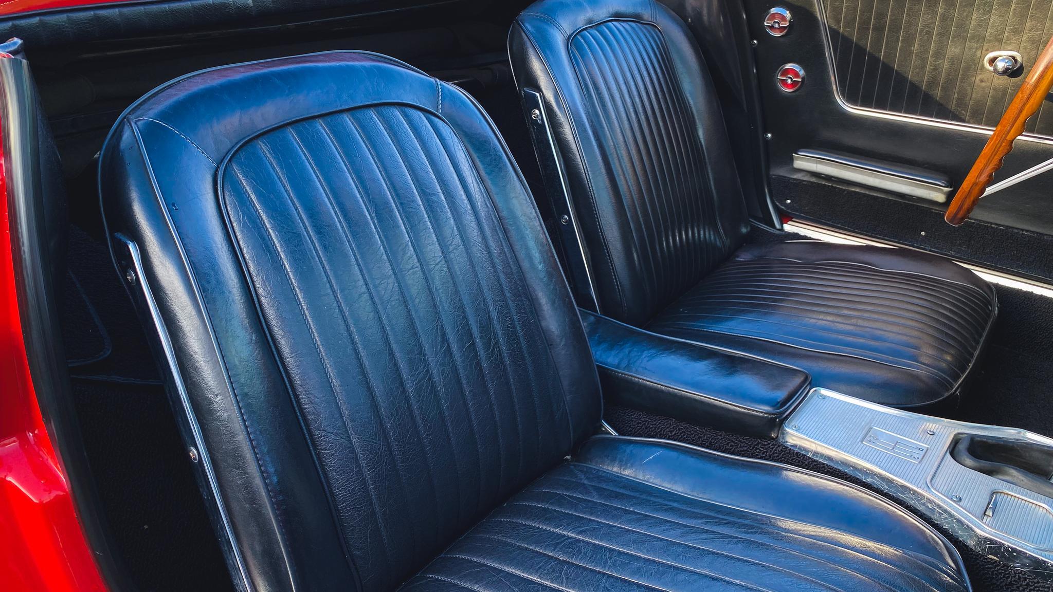 Interior image of 1963 Corvette C2 Stingray
