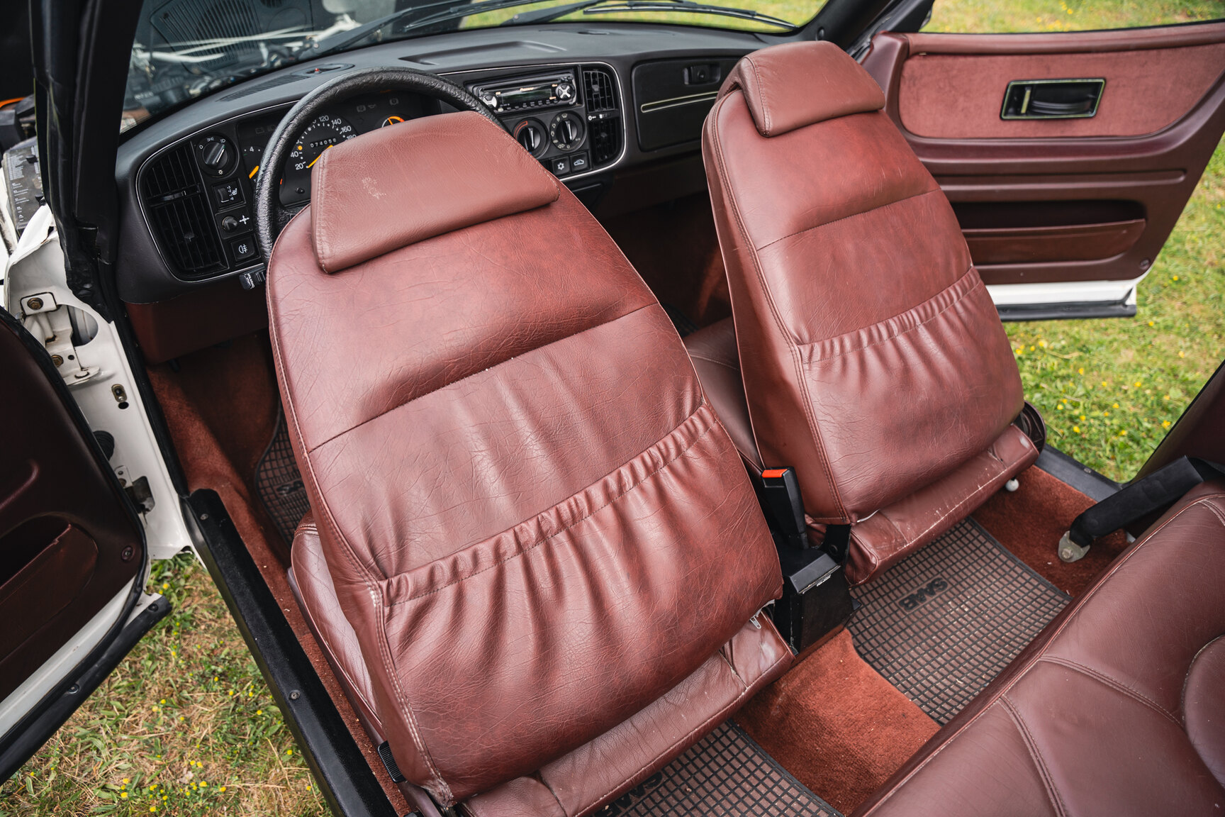 Interior image of 1987 Saab 900 Turbo Convertible