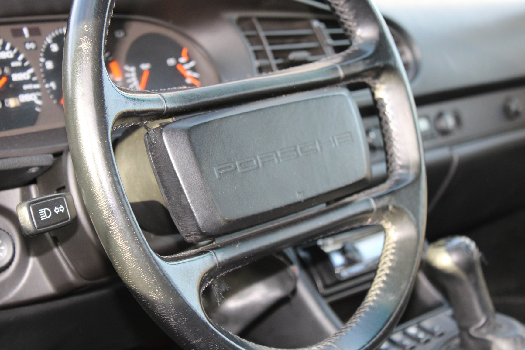 Interior image of 1991 PORSCHE 944 S2