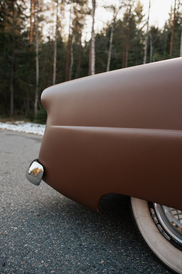 Exterior image of 1953 Ford Mainliner Custom