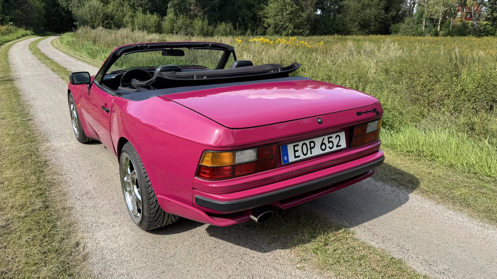 Exterior image of 1990 Porsche 944 S2 Convertible