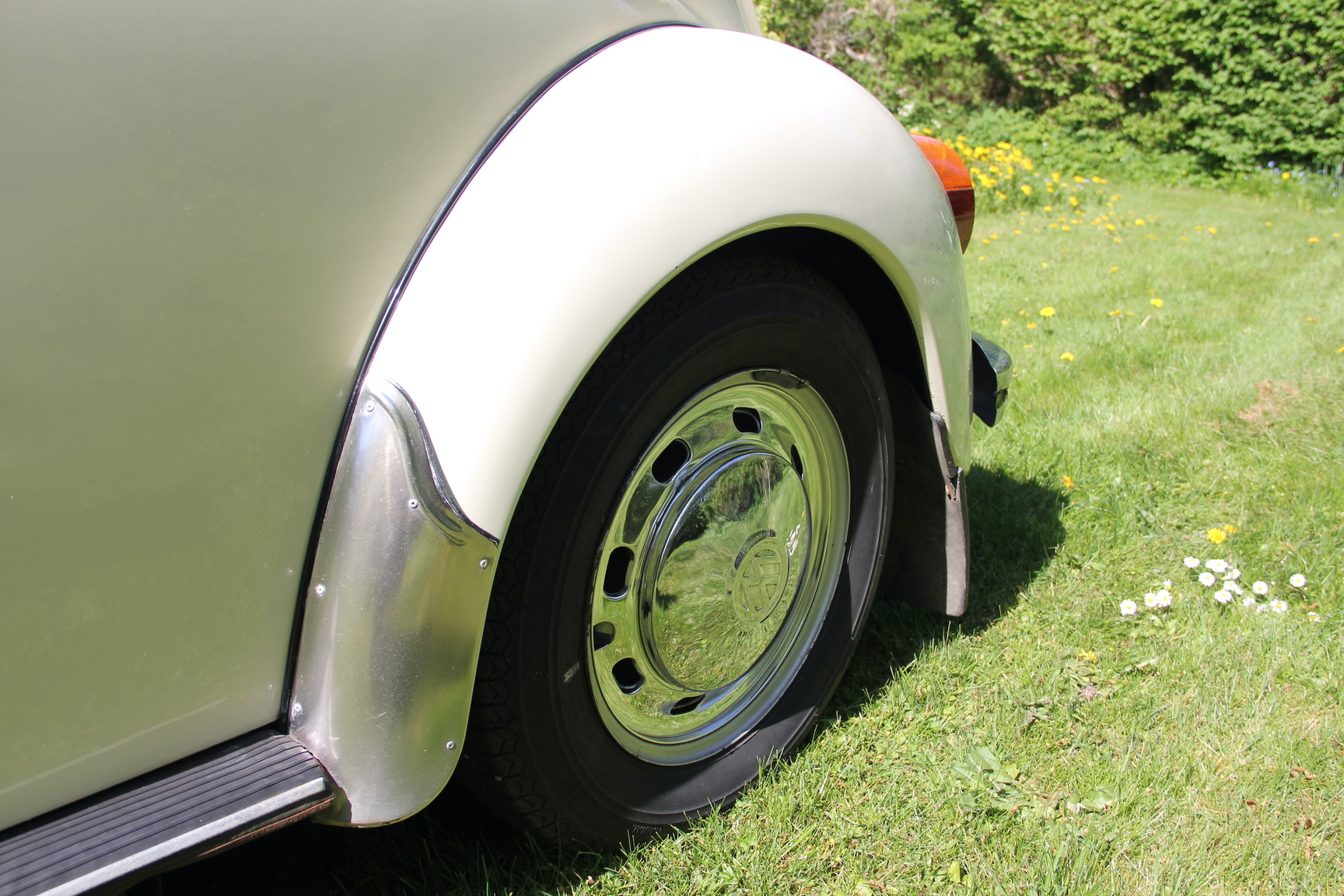 Exterior image of 1974 Volkswagen Beetle 1303 S