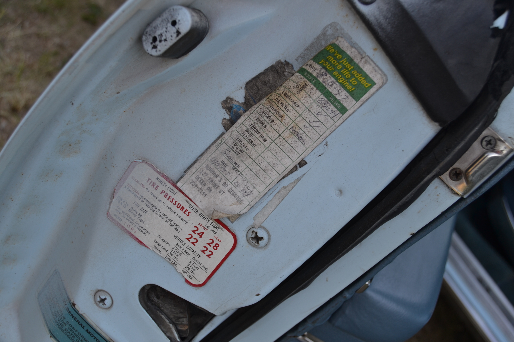 Interior image of 1970 Oldsmobile Ninety eight Convertible (56)