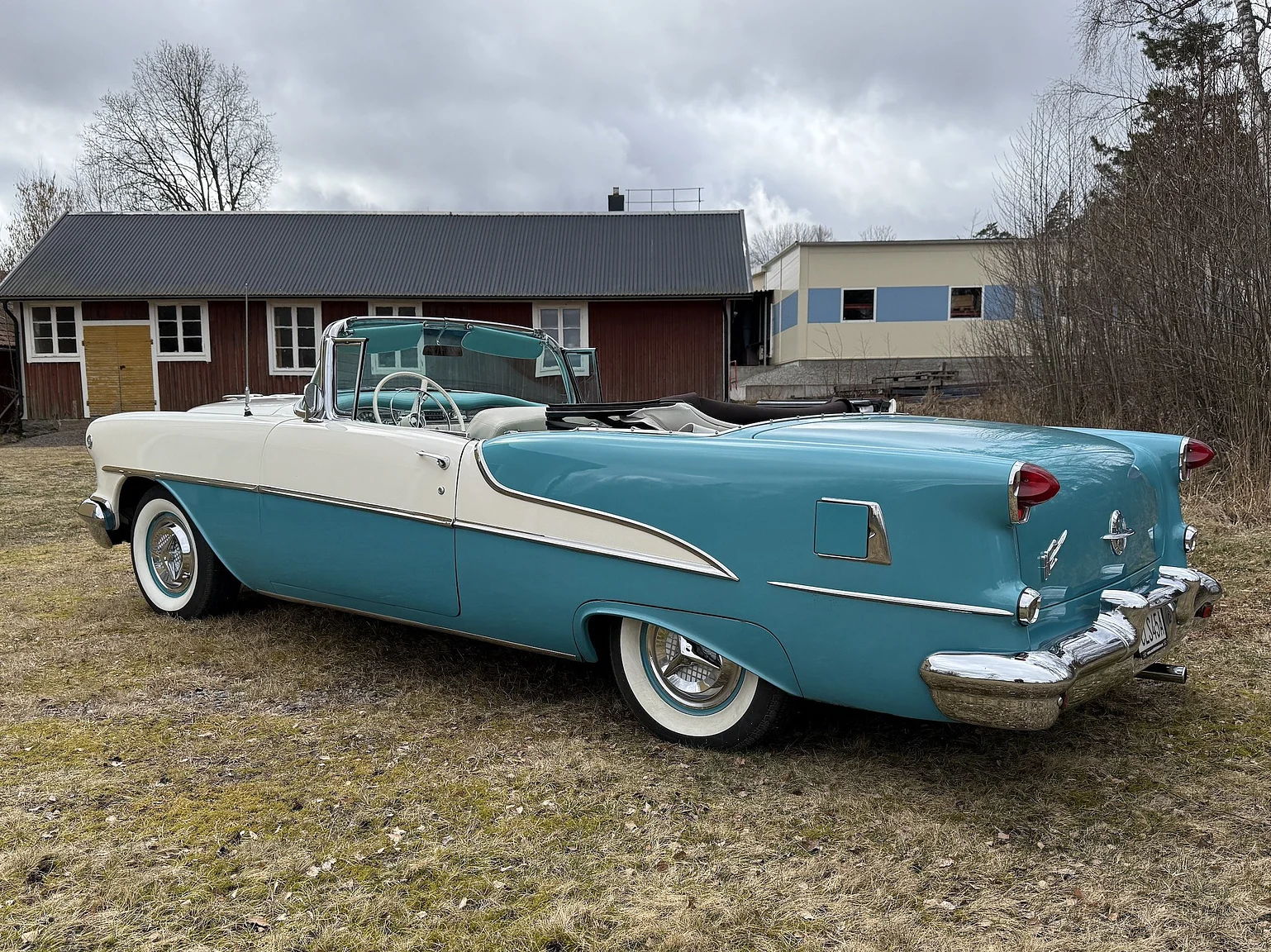 Aussenfoto 1955 Oldsmobile Super 88 (4)