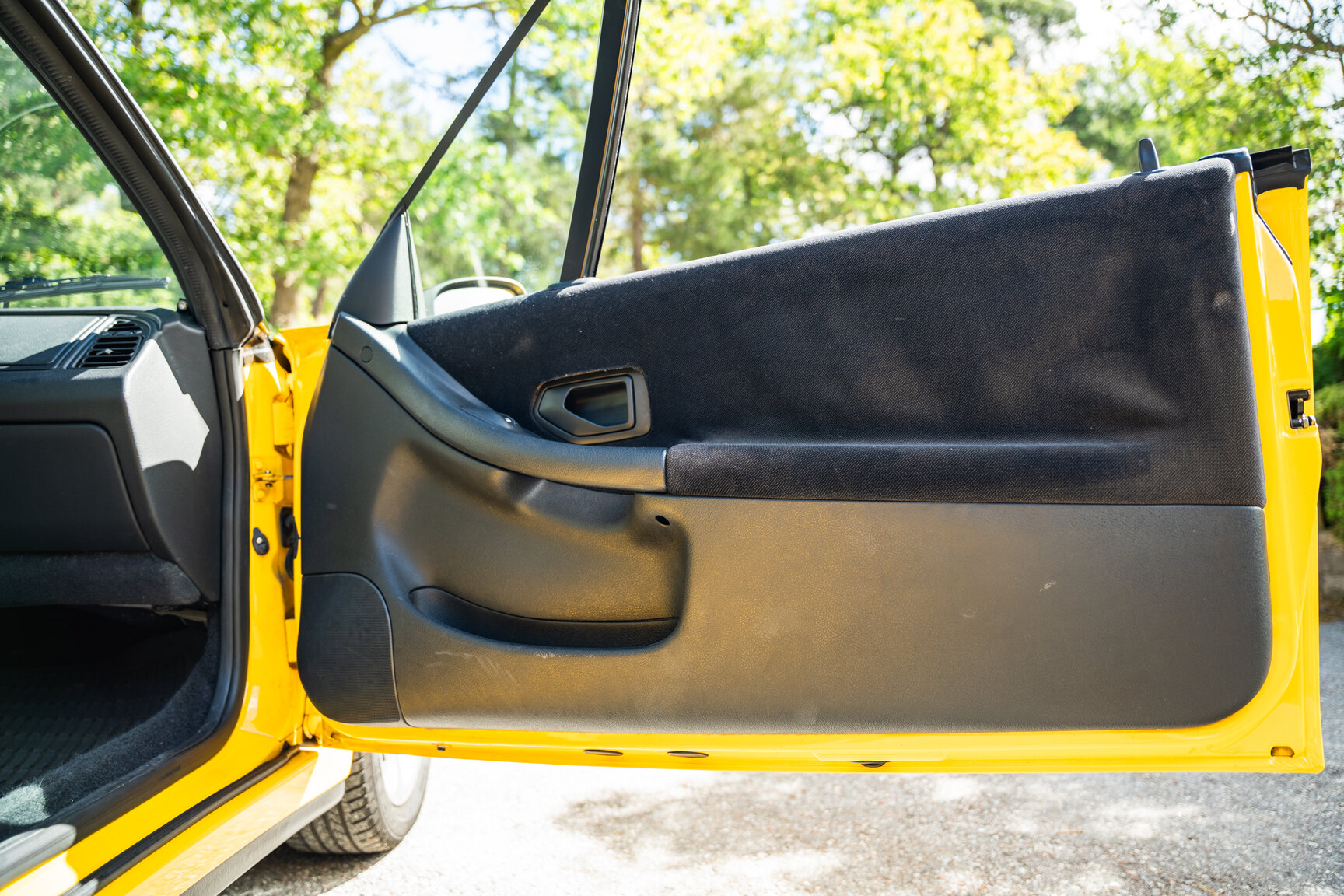 Interior image of 1997 Peugeot 306 Cabriolet (7)