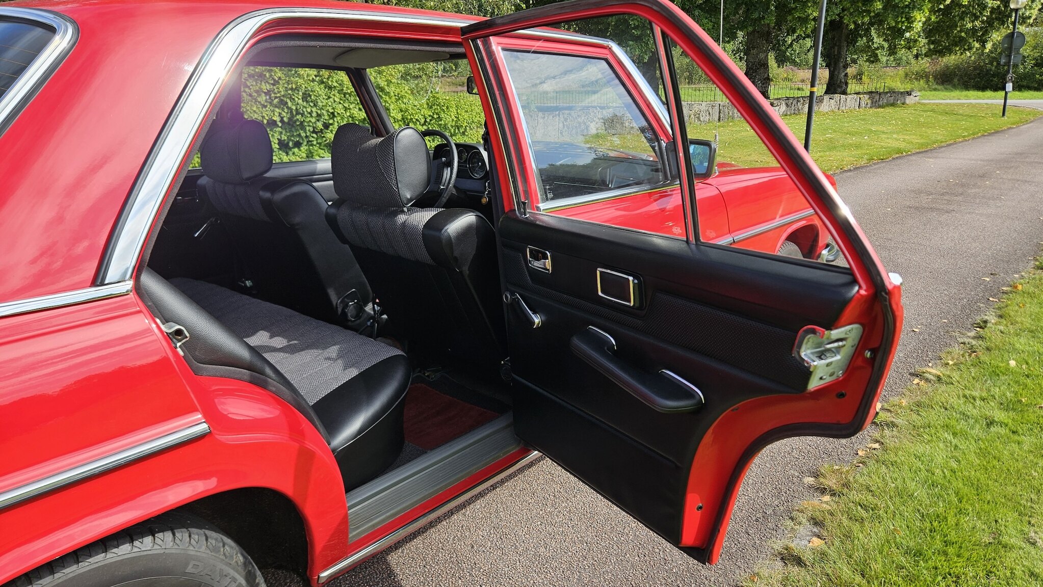 Innenraumfoto von 1975 Mercedes-Benz 200