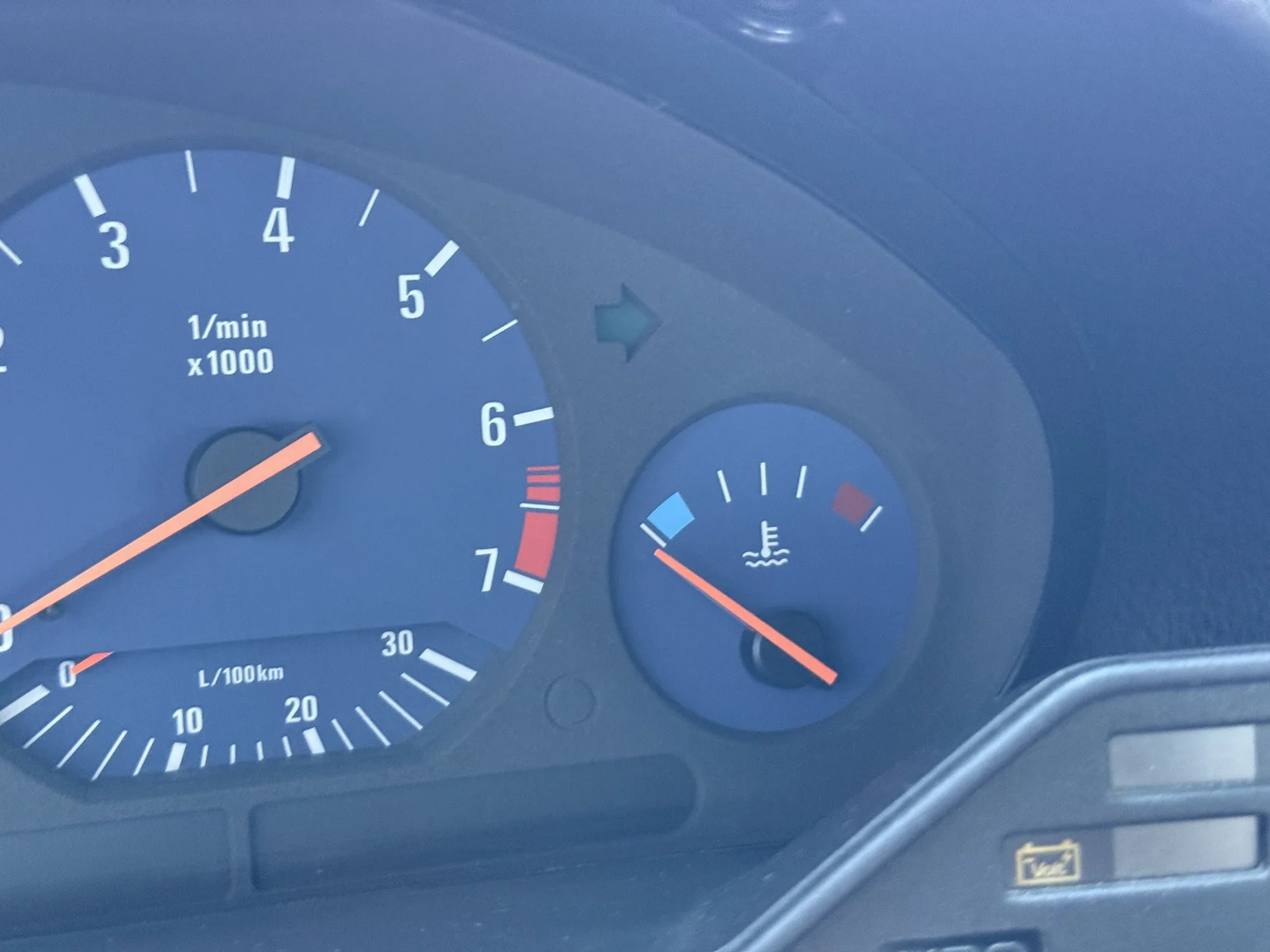 Innenraumfoto von 1993 ALPINA B6 2.8 (22)