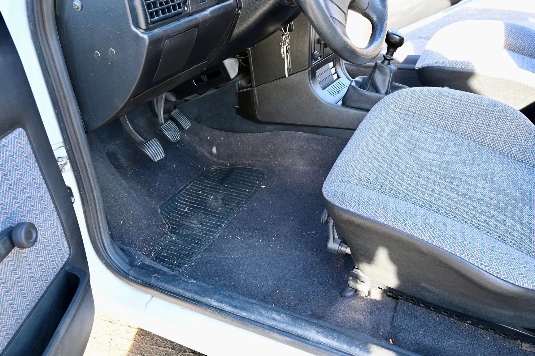 Innenraumfoto von 1991 Opel Kadett Fun - NO RESERVE (25)