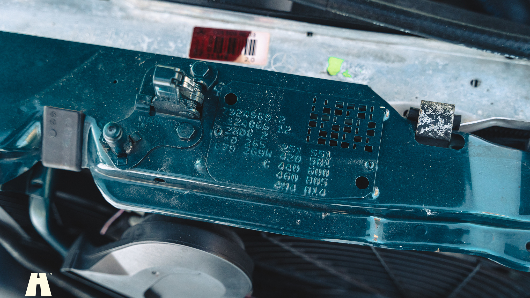Image of 1995 Mercedes-Benz E320 Cabriolet  mechanics