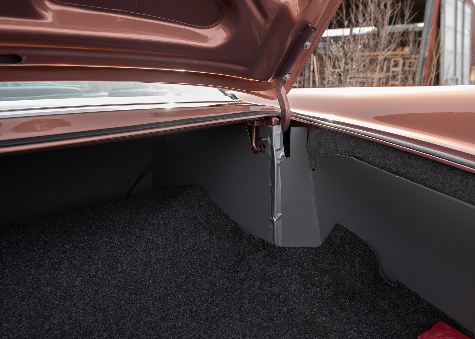 Interior image of 1961 Chrysler New Yorker Sedan (47)