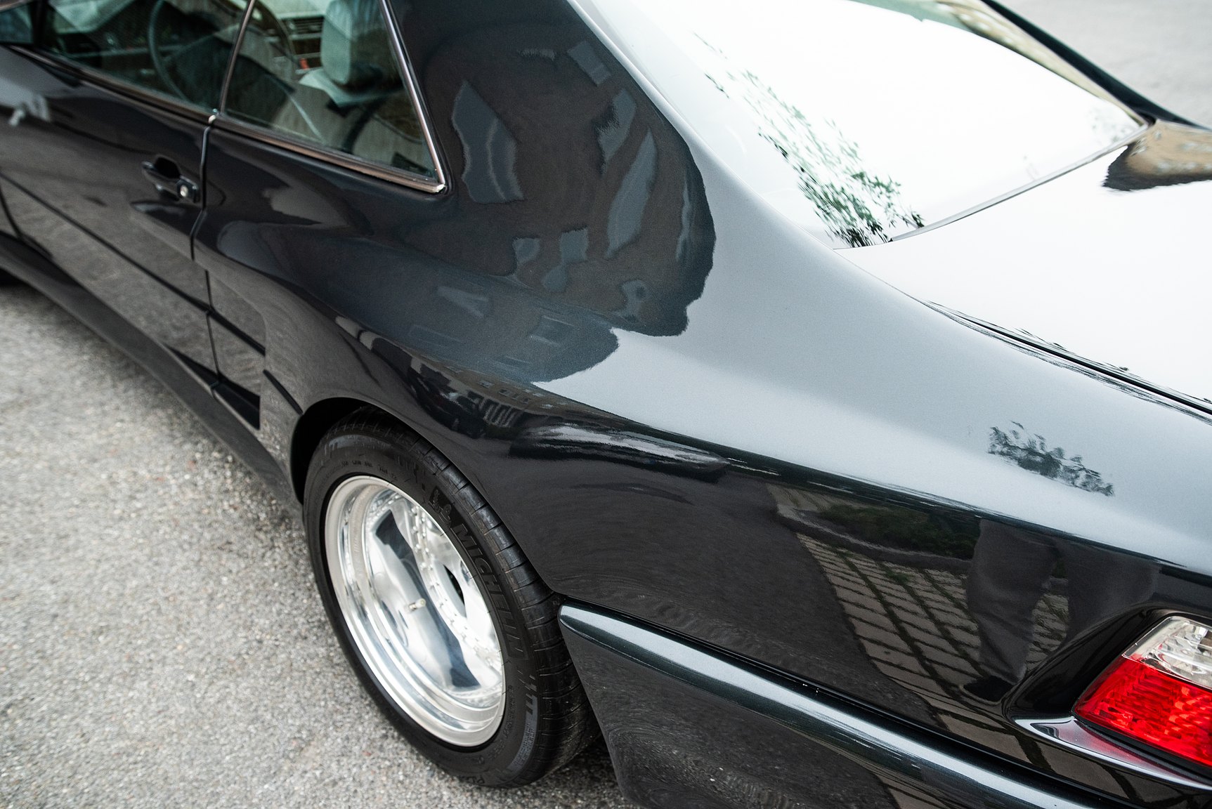 Exteriörbild på 1989 Mercedes-Benz 300 CE Koenig Specials