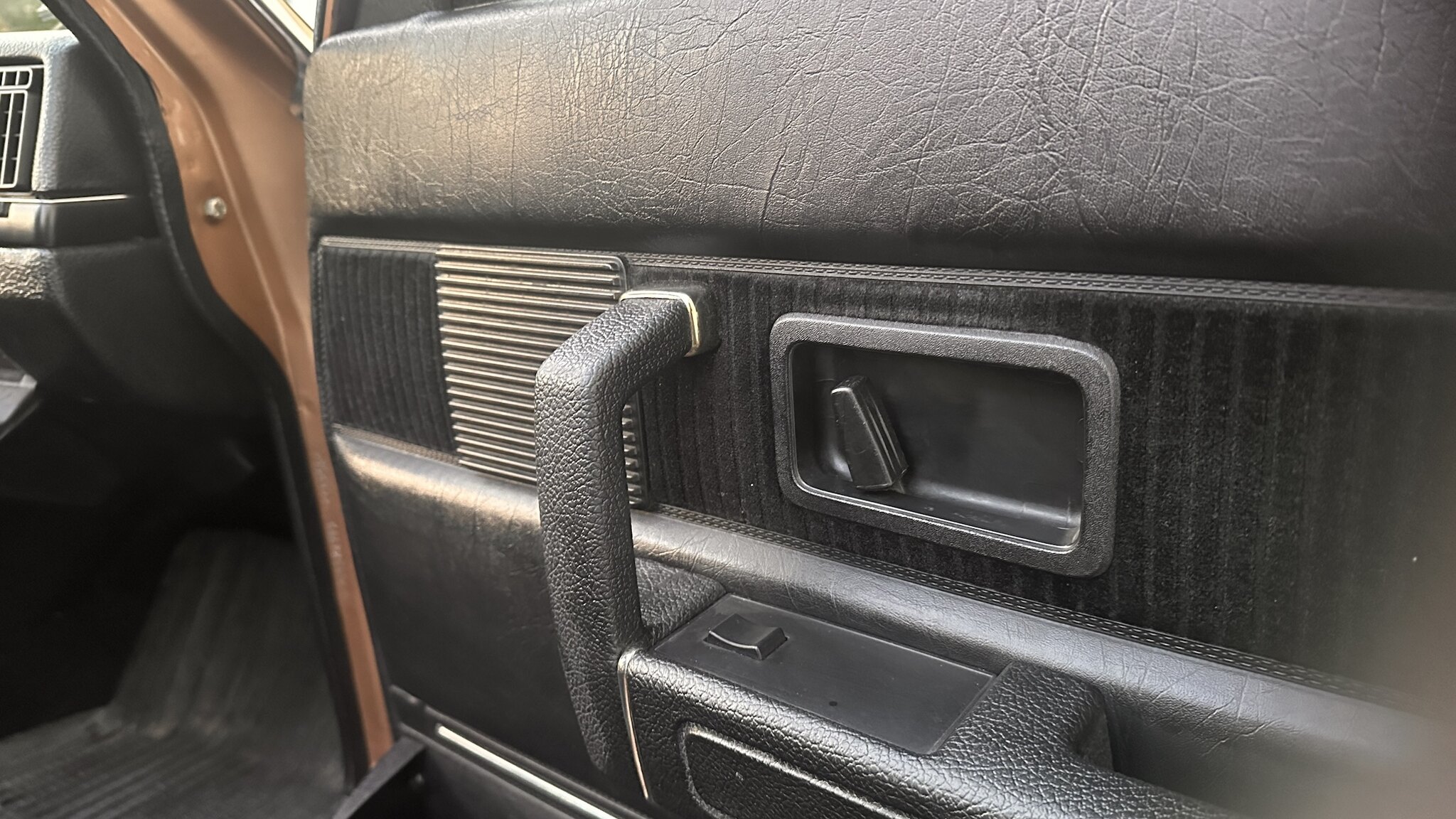 Interiörbild 1981 Volvo 244 GLE D6