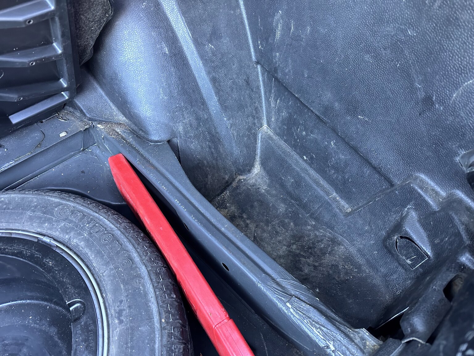 Innenraumfoto von 1988 Mercedes-Benz 190 E 2.3 (48)