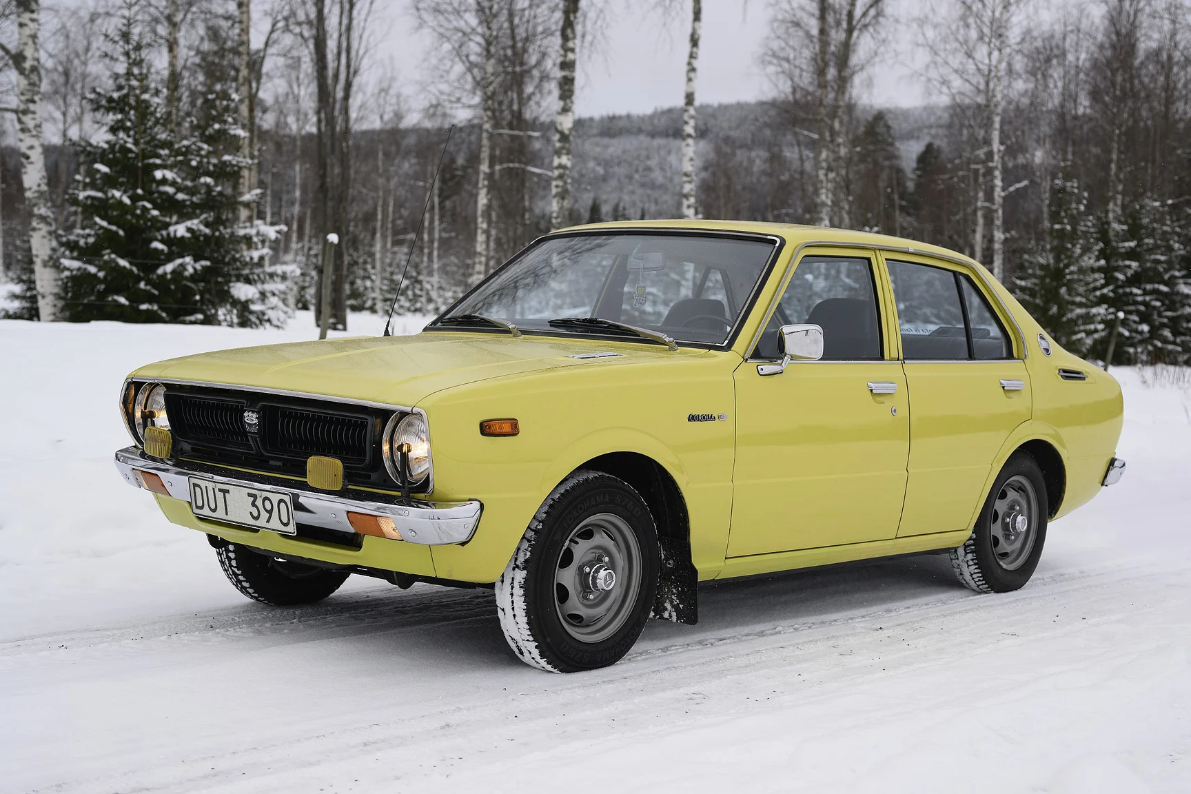 Exteriörbild på 1975 Toyota Corolla KE30 (9)