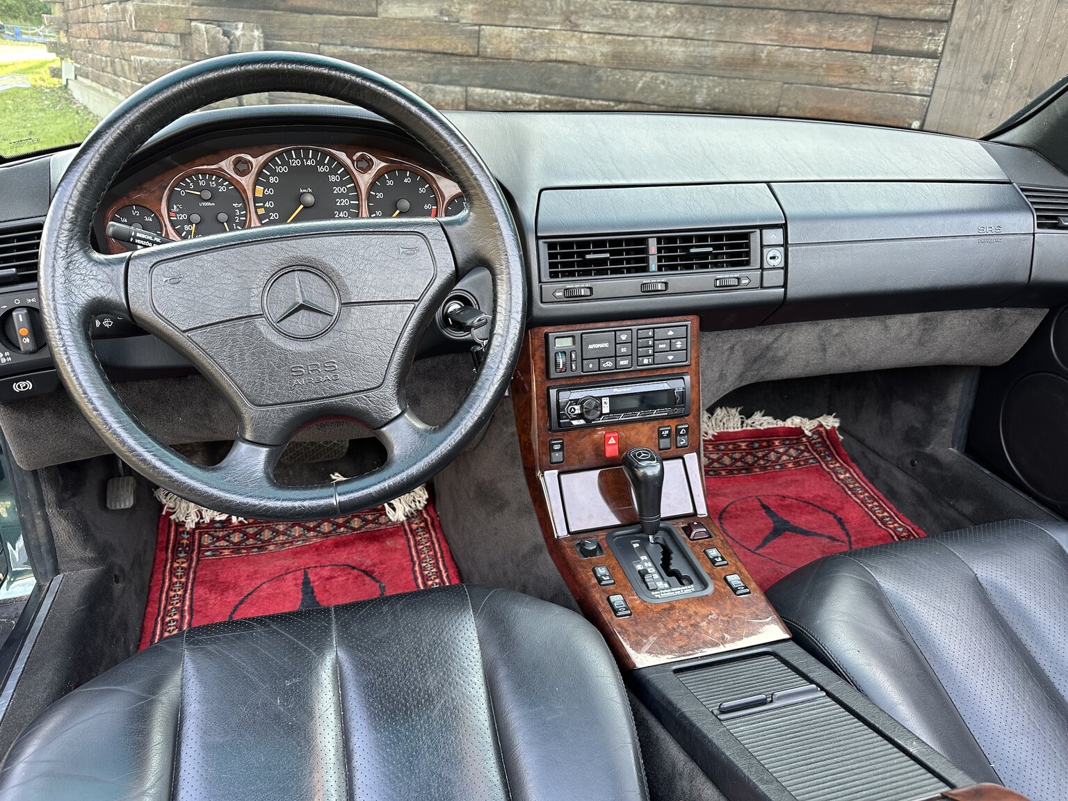 Interiörbild 1995 Mercedes-Benz SL 500