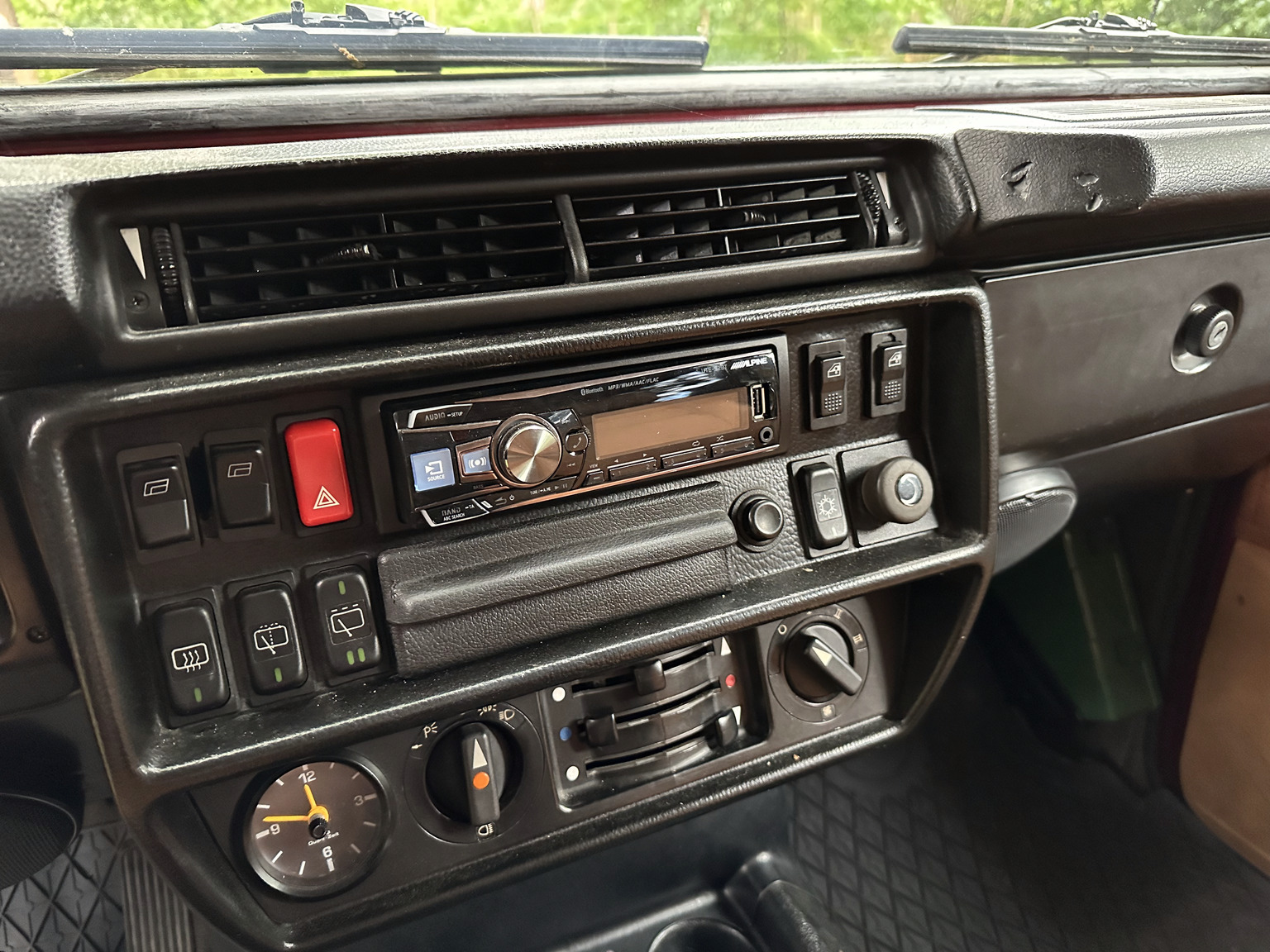 Innenraumfoto von 1986 Mercedes 280 GE (48)