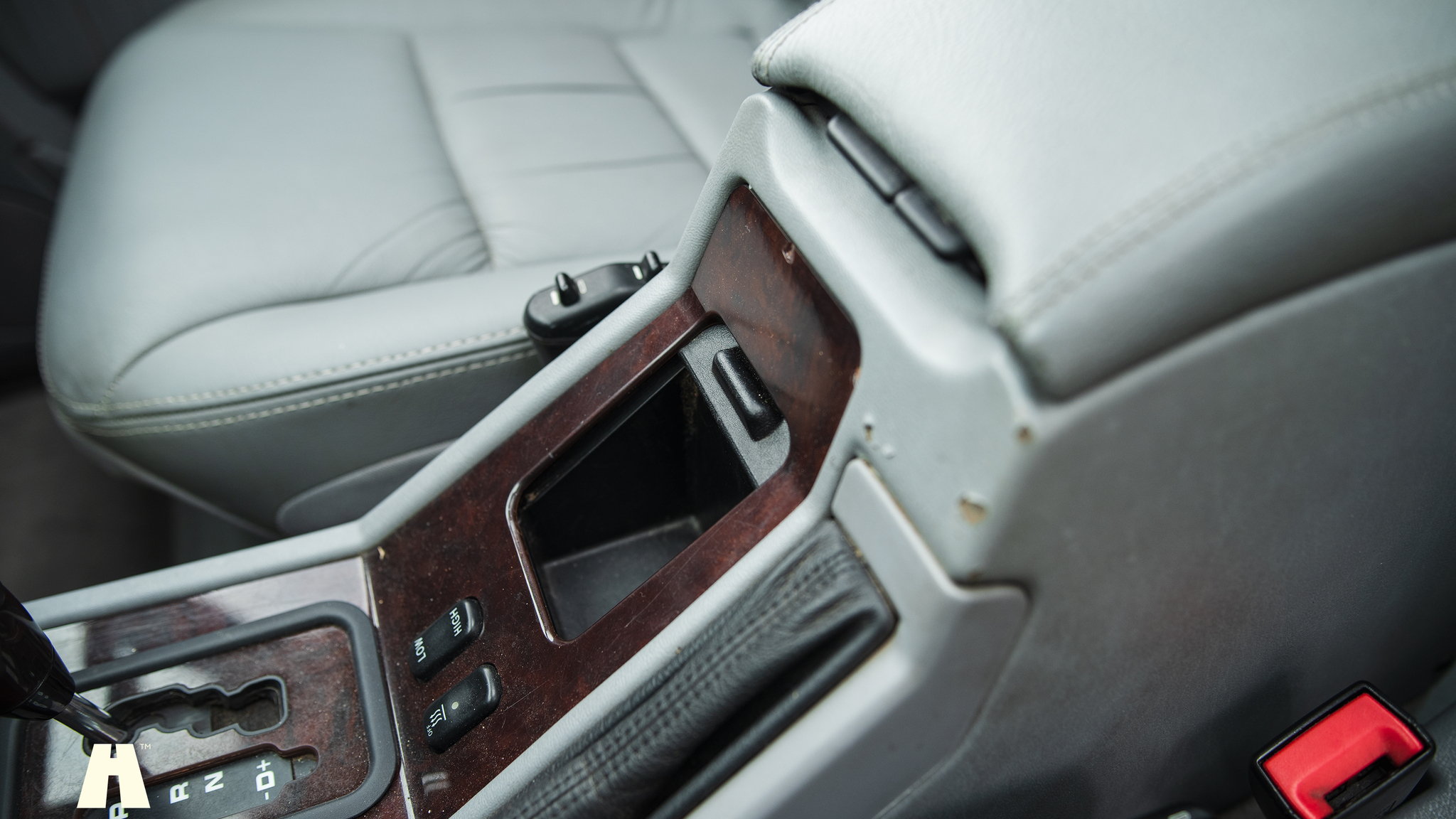 Interiörbild 2004 Mercedes-Benz G400 (KORT)