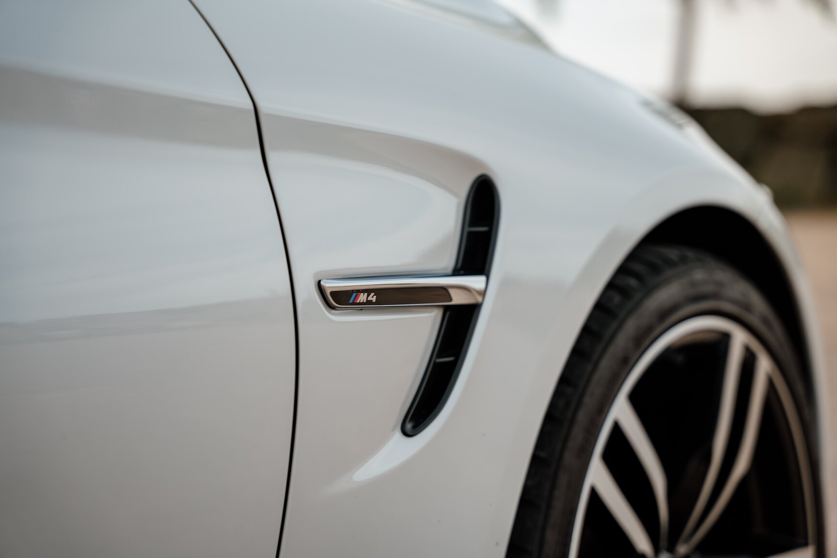 Exteriörbild på 2015 BMW M4 Cabriolet